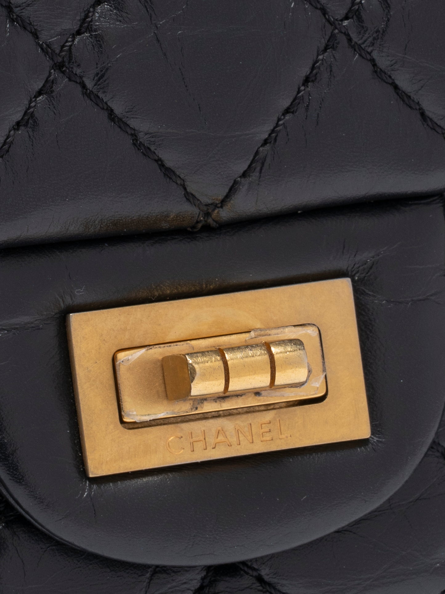 シャネル Wフラップ 2.55 チェーンショルダーバッグ カーフスキン ブラック ゴールド金具