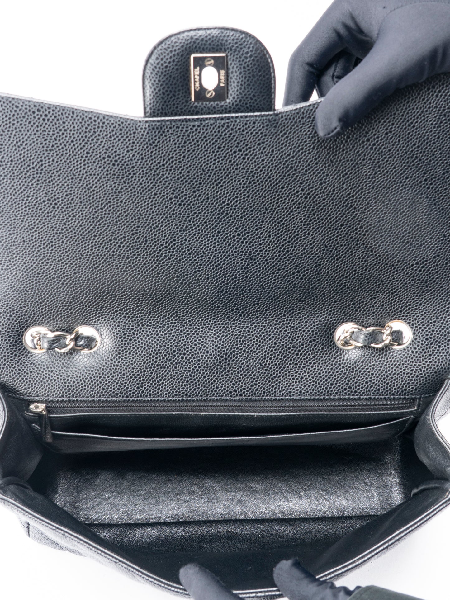 シャネル デカマトラッセ30 チェーンショルダーバッグ キャビアスキン ブラック シルバー金具