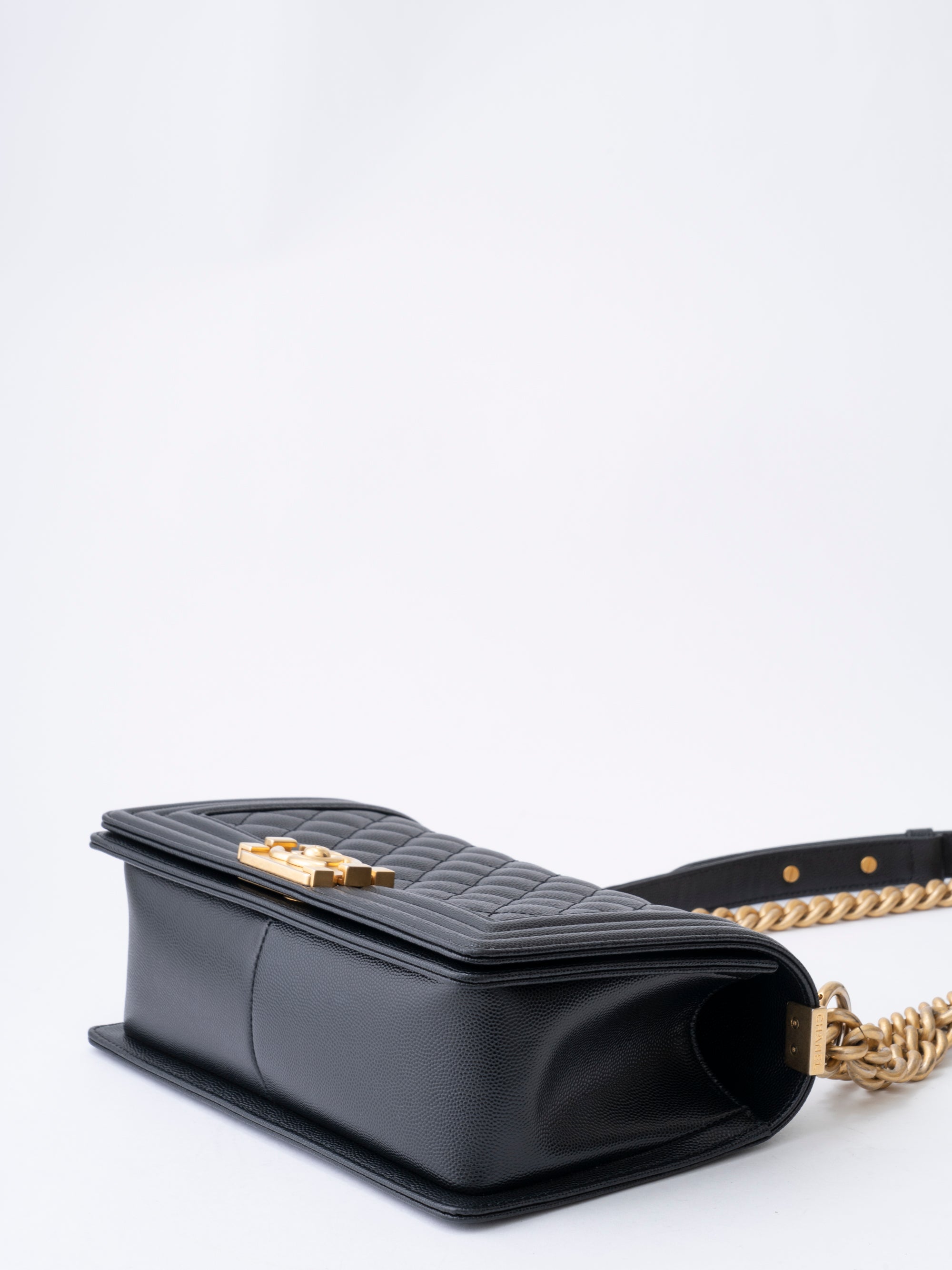 Chanel Boy Chanel Chain Shoulder Bag Caviar Skin Black Gold Hardware