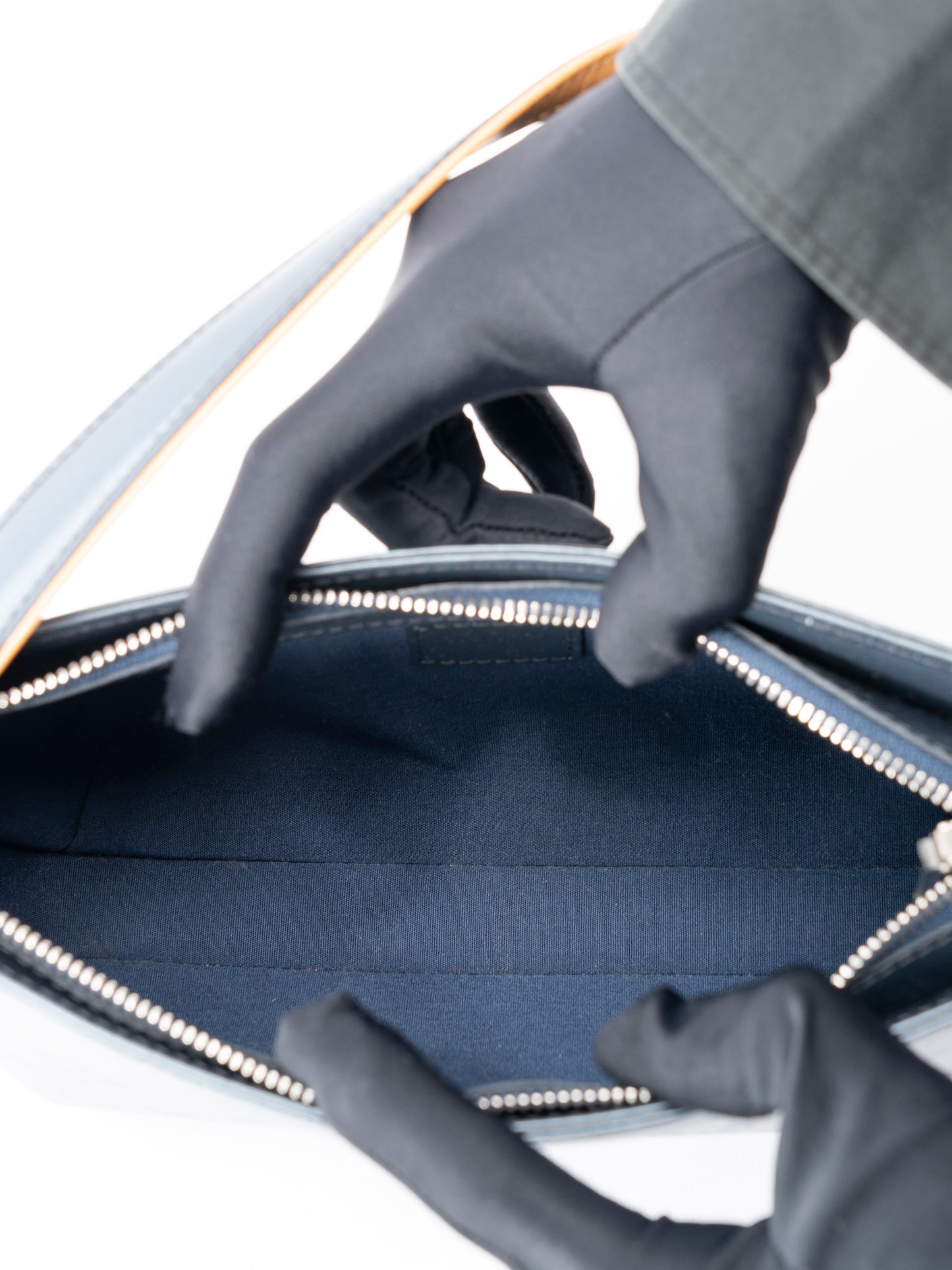 ルイ・ヴィトン M55145 ファウラー ショルダーバッグ モノグラムマット ネイビー シルバー金具