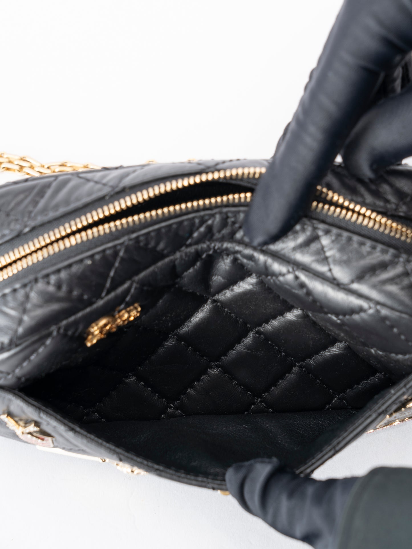 シャネル 2.55 アイコン ショルダーバッグ カーフスキン ブラック ゴールド金具