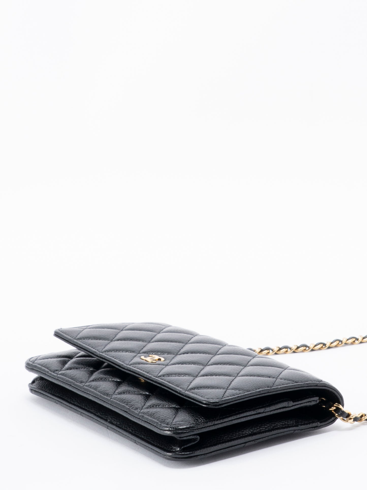 シャネル マトラッセ シリアルプレート チェーンウォレット キャビアスキン ブラック ゴールド金具