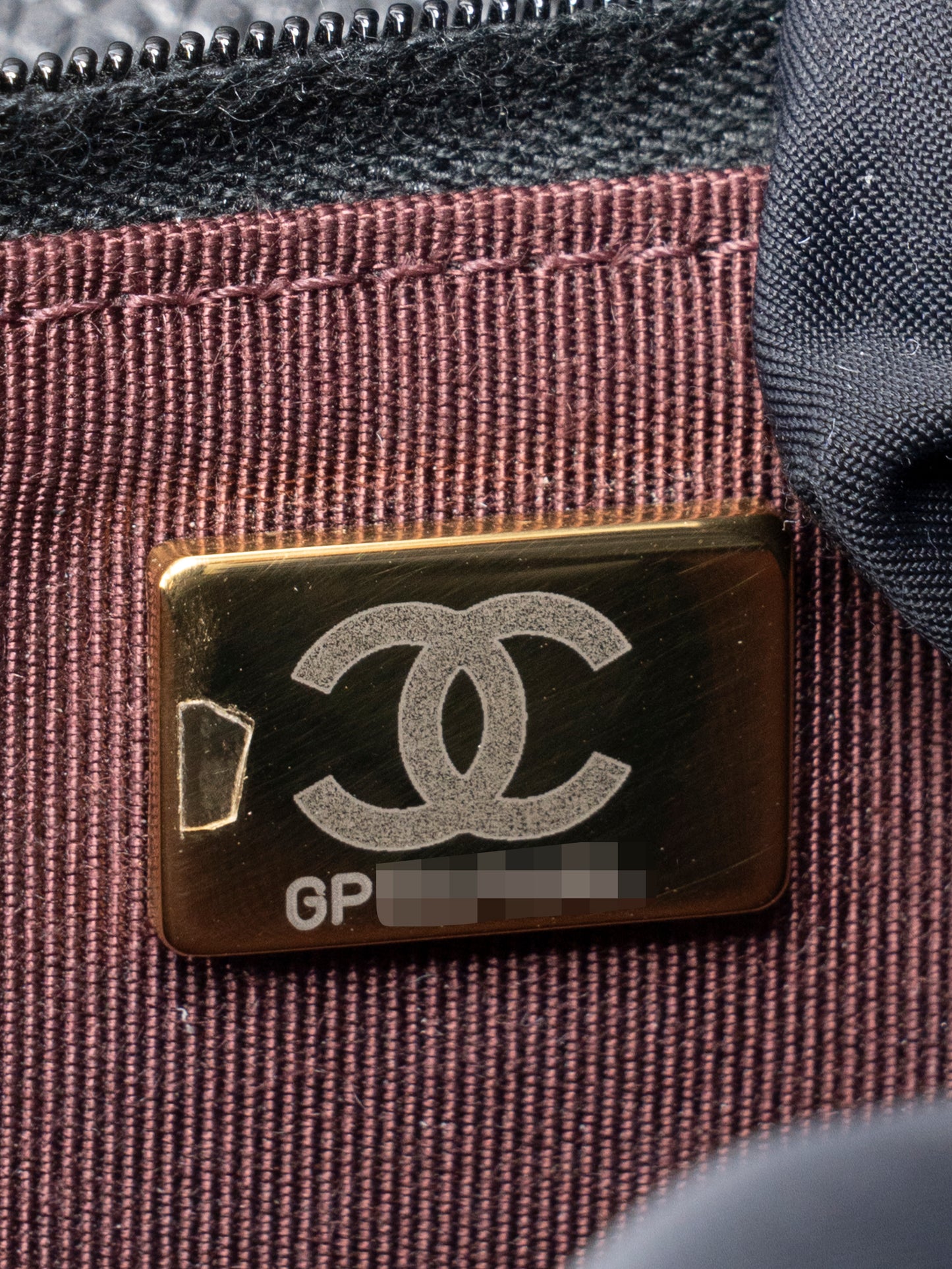 シャネル マトラッセ シリアルプレート チェーンウォレット キャビアスキン ブラック ゴールド金具