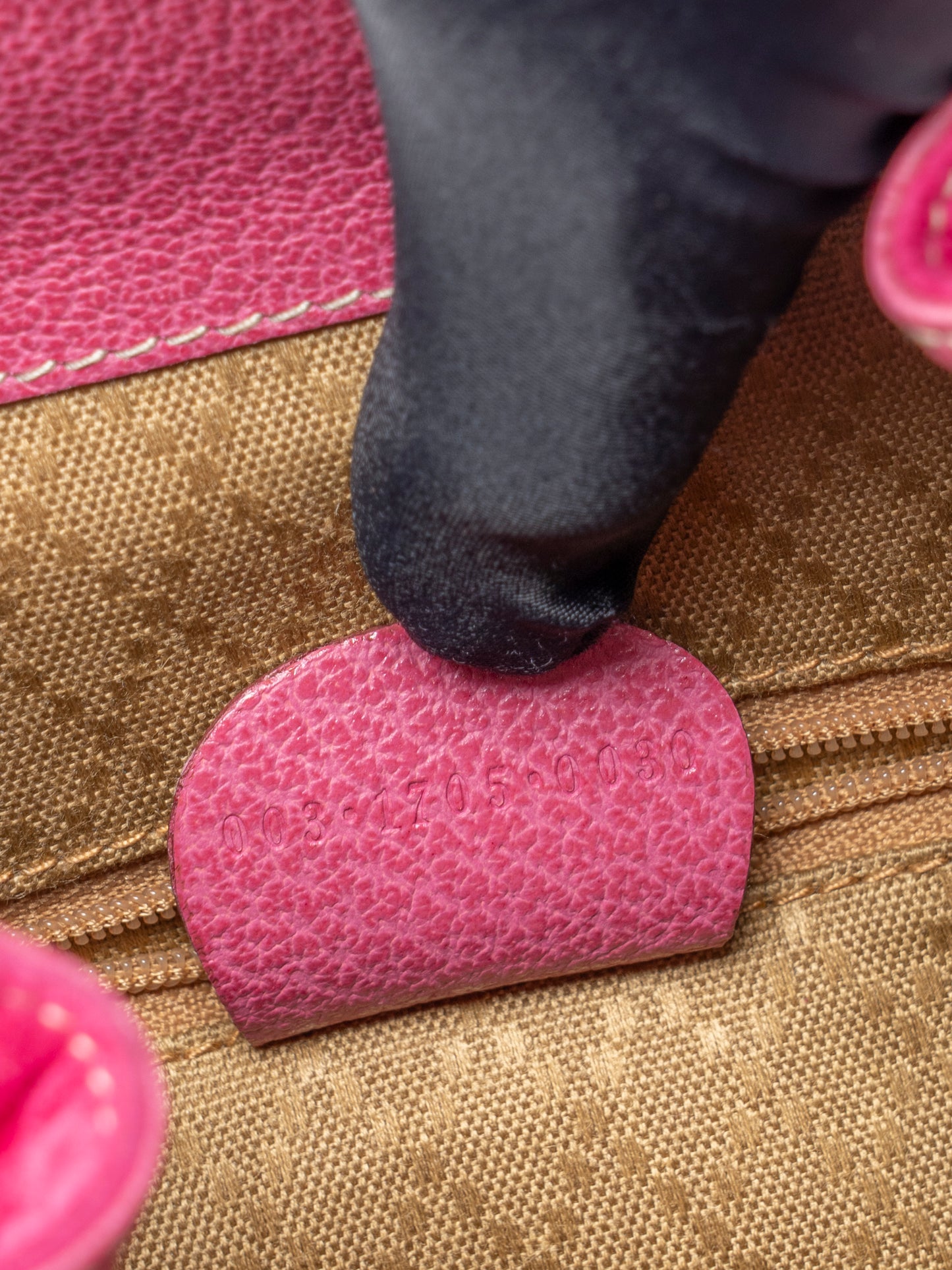 グッチ バンブー リュックサック スエード ピンク ゴールド金具