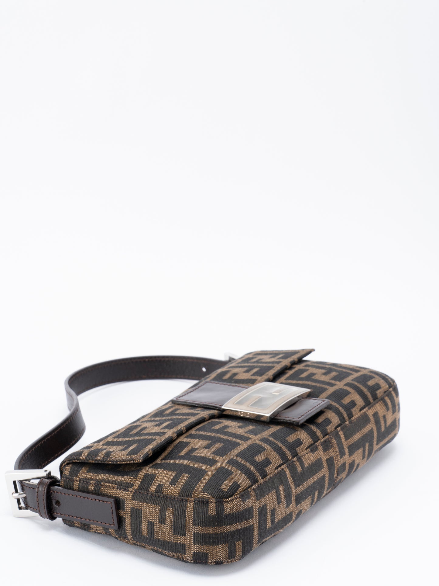 フェンディ ズッカ マンマバケット ショルダーバッグ キャンバス ブラウン シルバー金具