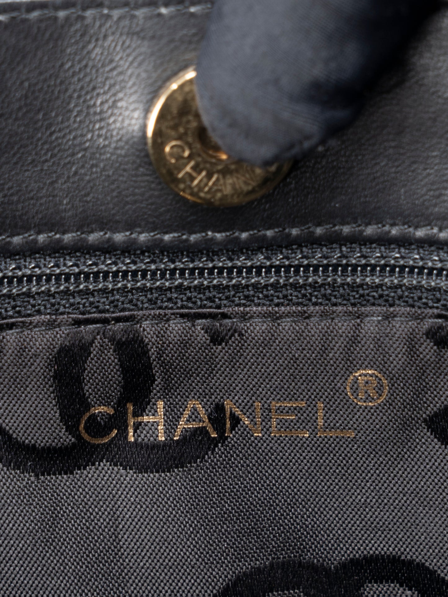 シャネル ビコローレ チェーントートバッグ ラムスキン ブラック ゴールド金具