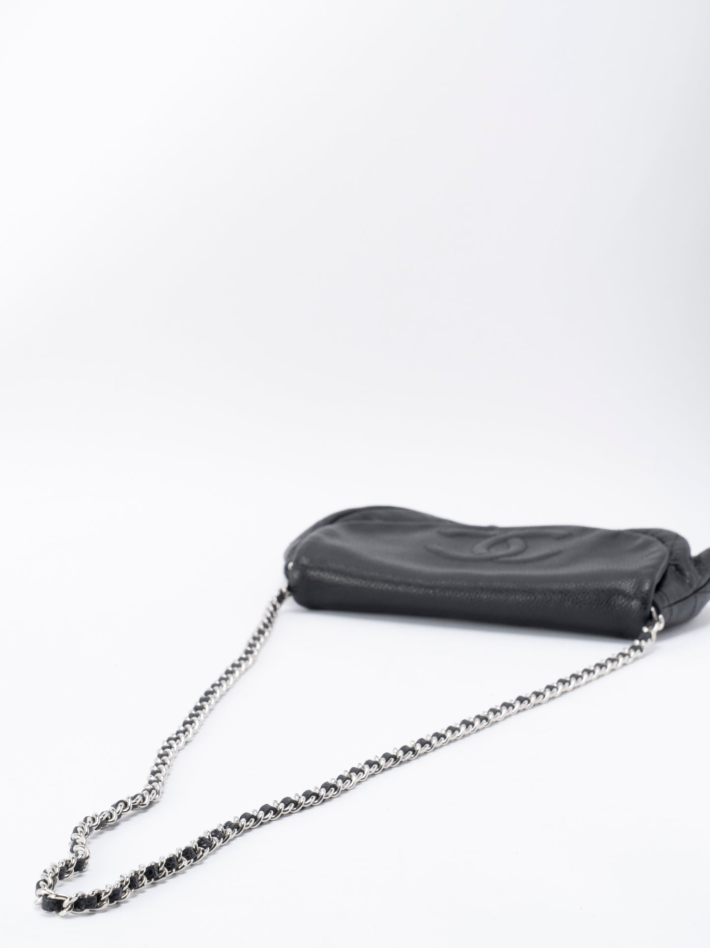 シャネル ココマーク ハーフムーン チェーンウォレット キャビアスキン ブラック シルバー金具