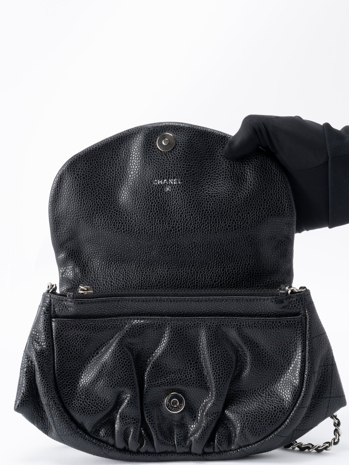 シャネル ココマーク ハーフムーン チェーンウォレット キャビアスキン ブラック シルバー金具