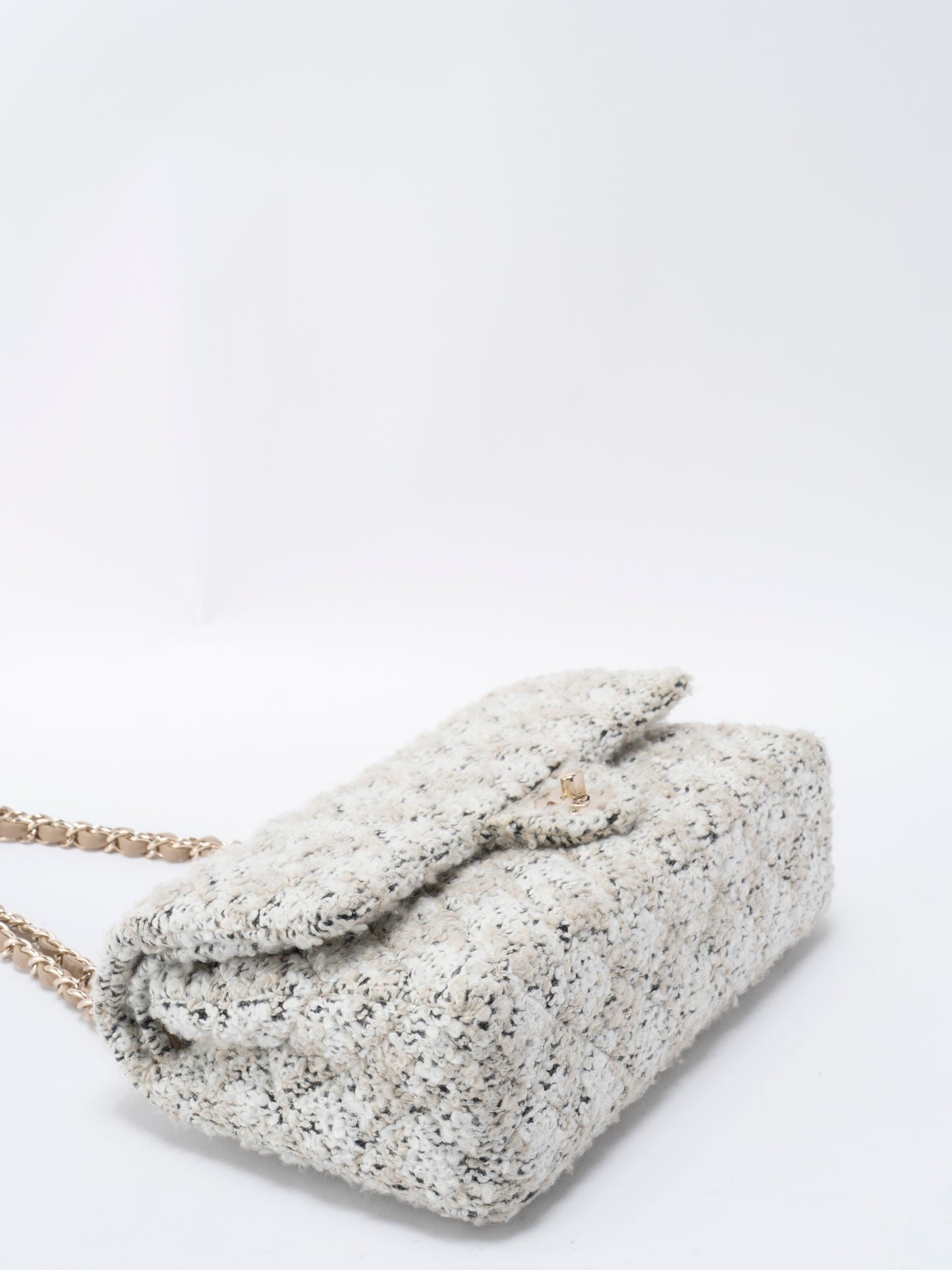 シャネル Wフラップ マトラッセ25 ショルダーチェーンバッグ ツイード マルチカラー ゴールド金具