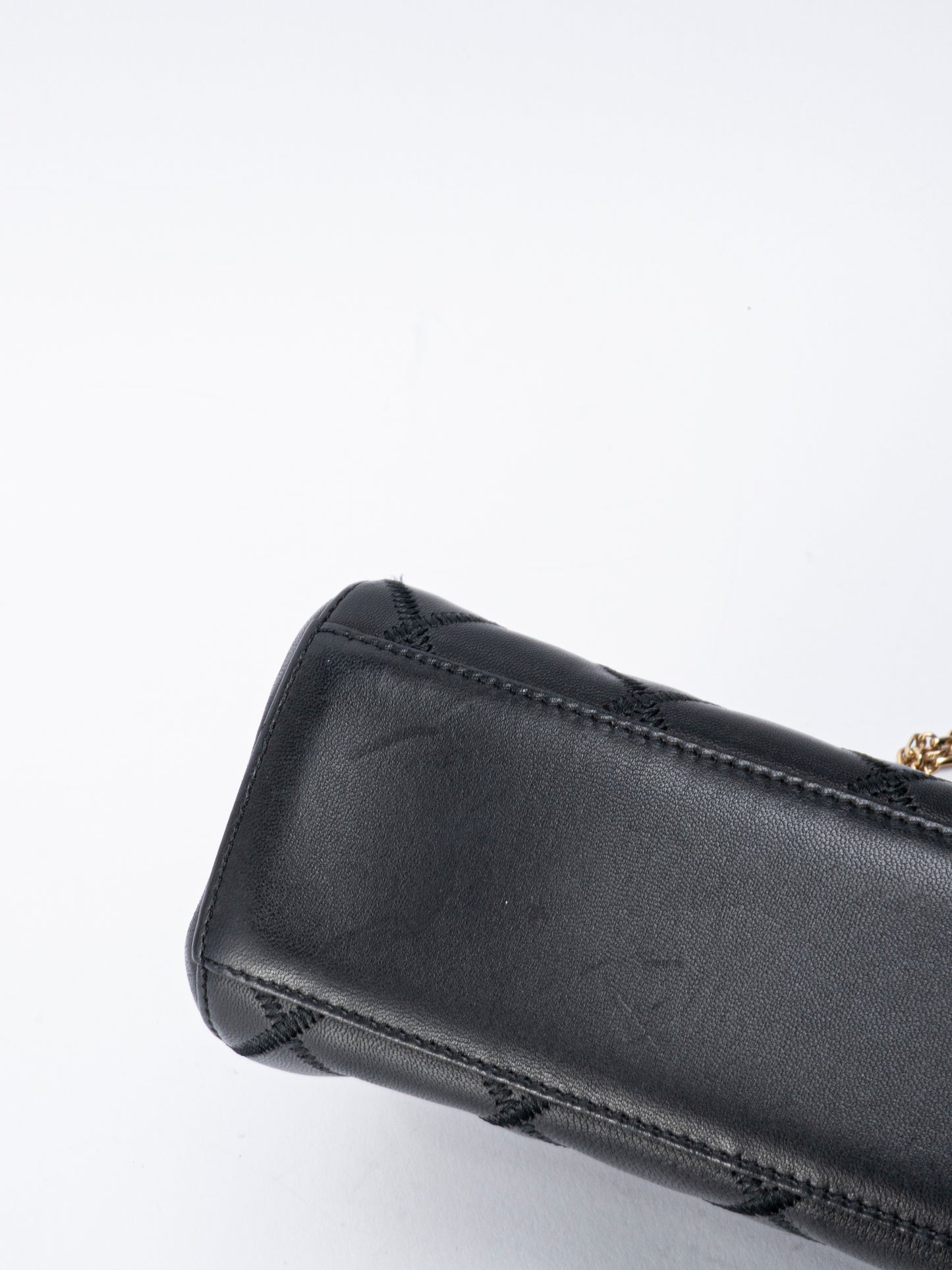 シャネル ビコローレ チェーントートバッグ ラムスキン ブラック ゴールド金具