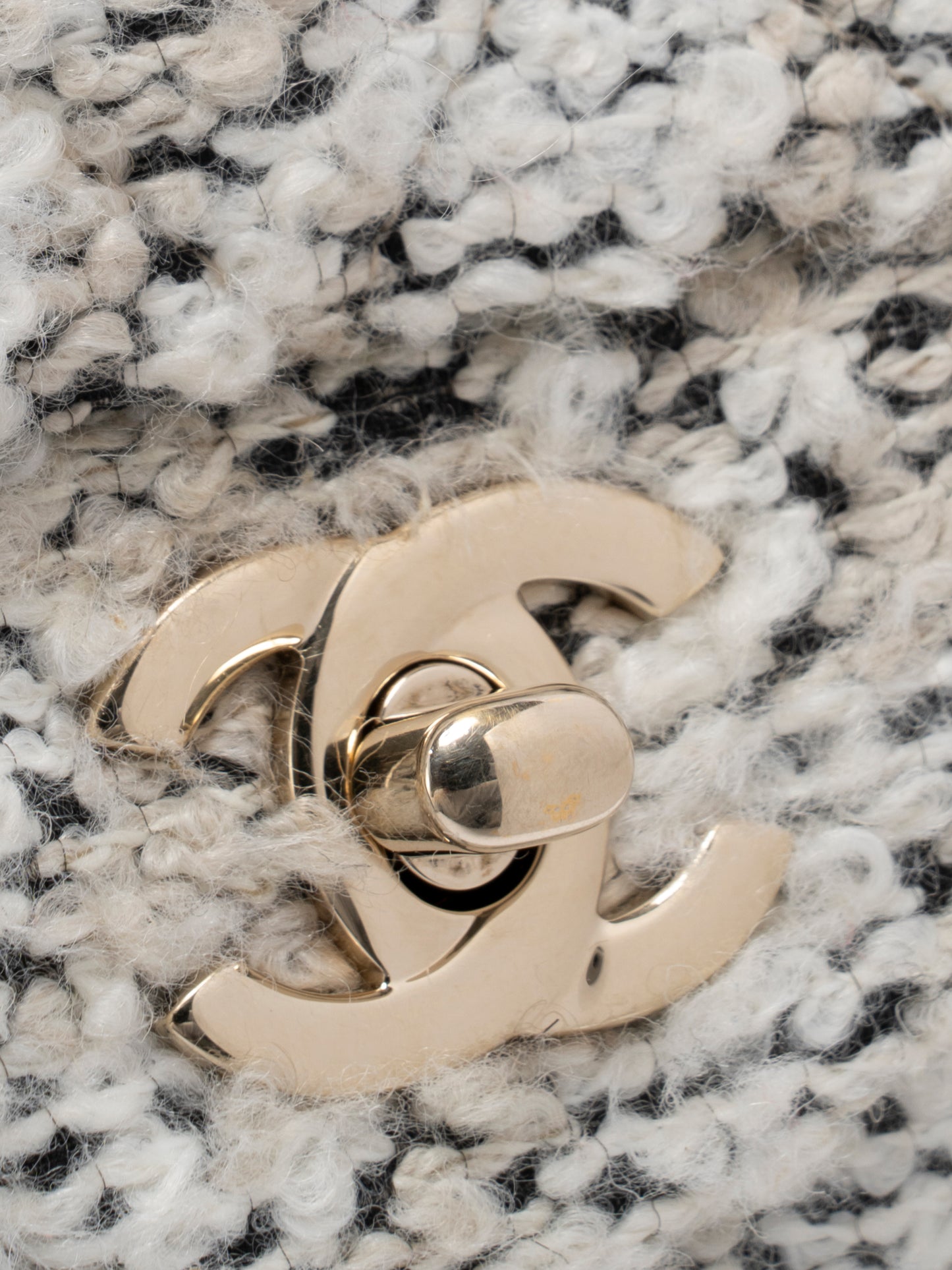 シャネル Wフラップ マトラッセ25 ショルダーチェーンバッグ ツイード マルチカラー ゴールド金具