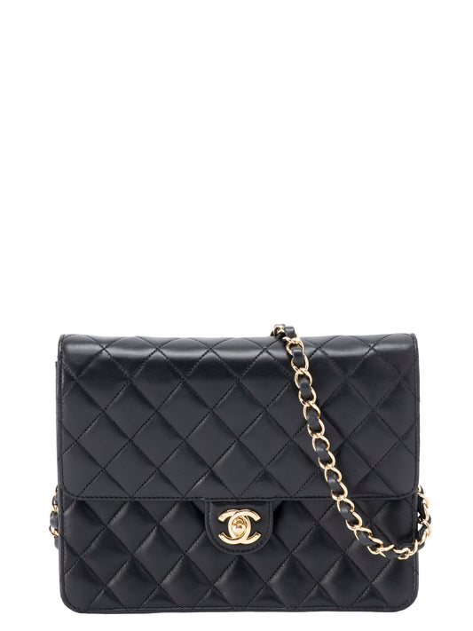 シャネル マトラッセ ターンロック シングルフラップ チェーンショルダーバッグ ラムスキン ブラック ゴールド金具
