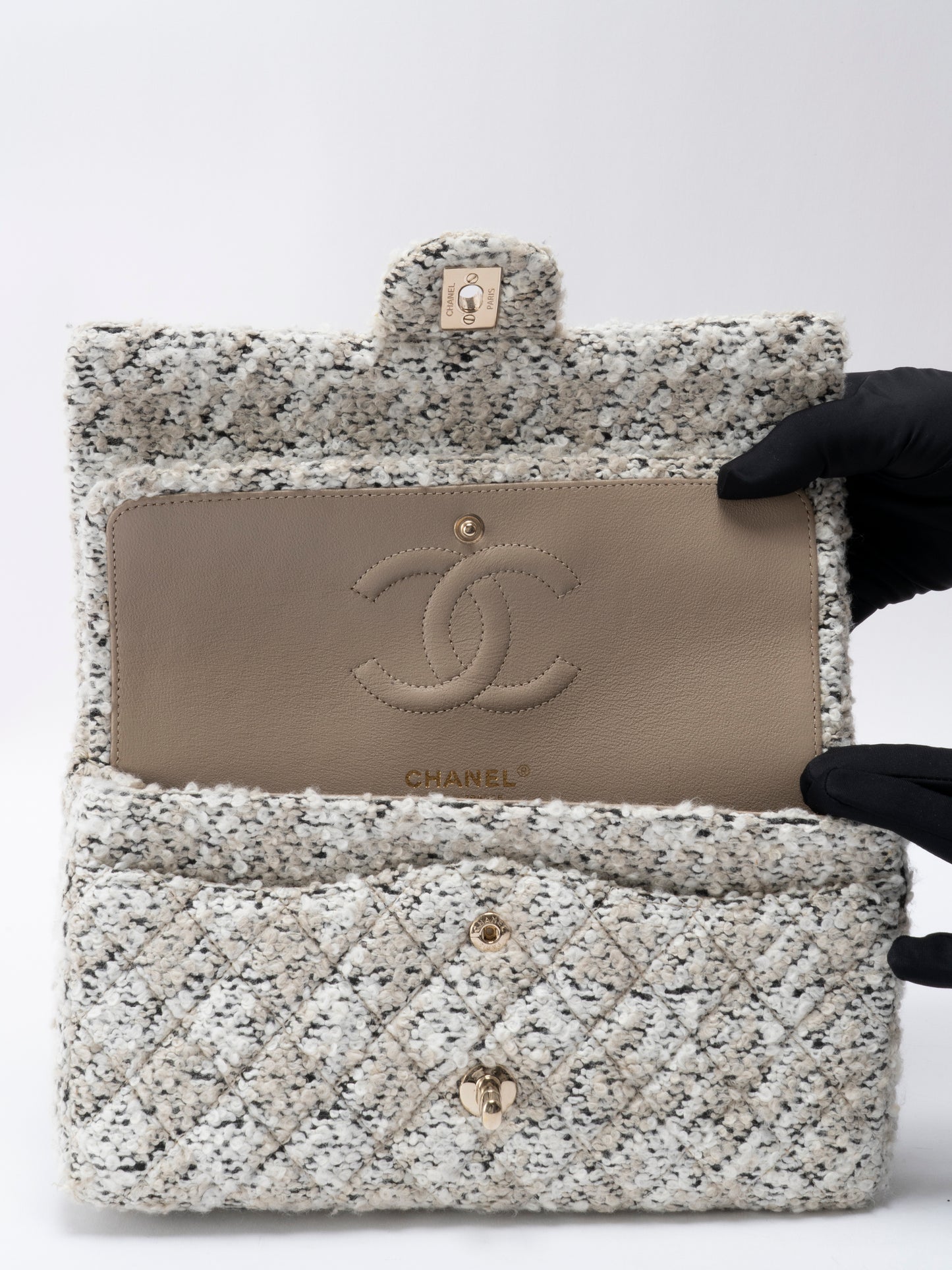 シャネル Wフラップ マトラッセ25 ショルダーチェーンバッグ ツイード マルチカラー ゴールド金具