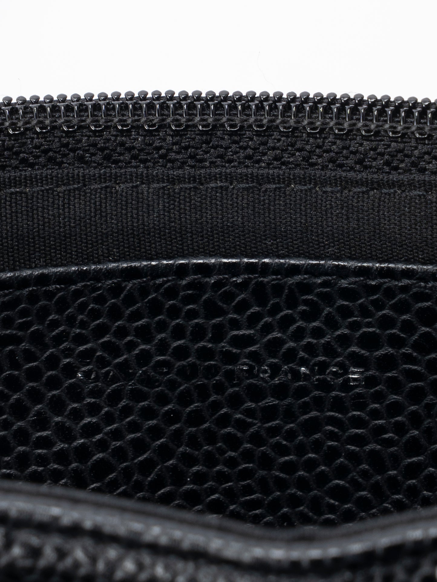 シャネル ココマーク ハーフムーン チェーンウォレット キャビアスキン ブラック シルバー金具