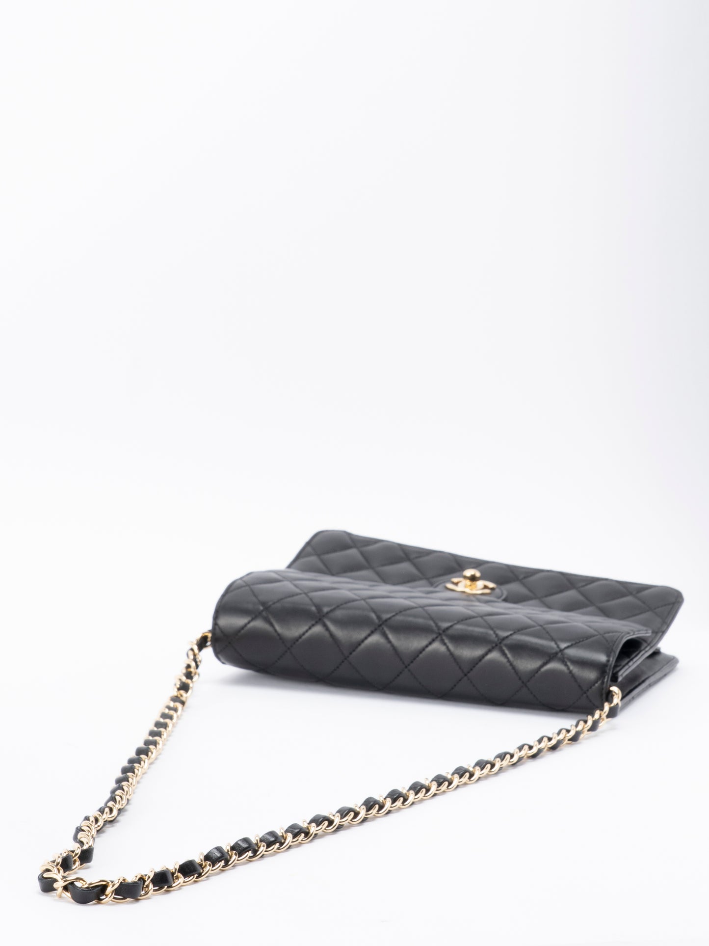 シャネル マトラッセ ターンロック シングルフラップ チェーンショルダーバッグ ラムスキン ブラック ゴールド金具