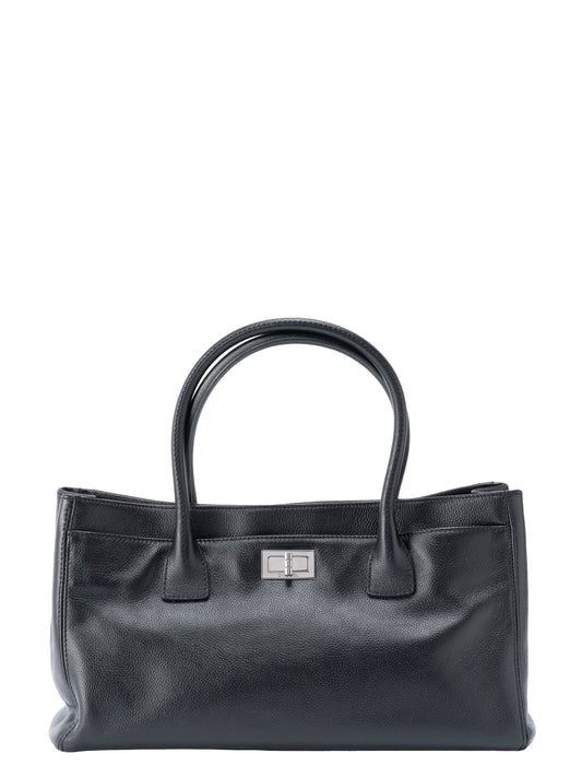 シャネル 2.55 エグゼクティブ トートバッグ キャビアスキン ブラック シルバー金具