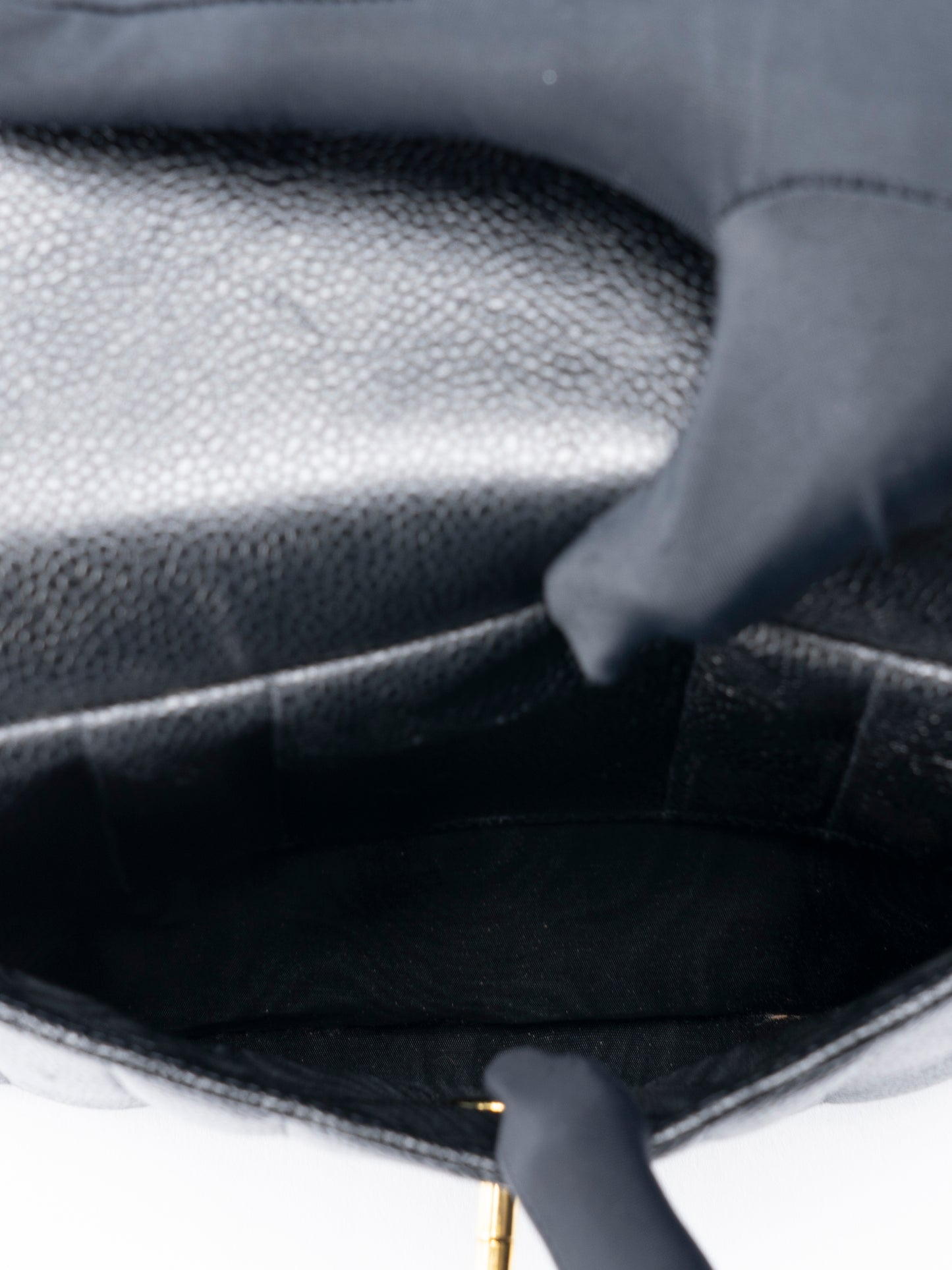 シャネル マドモアゼル チェーンカメラバッグ キャビアスキン ブラック ゴールド金具