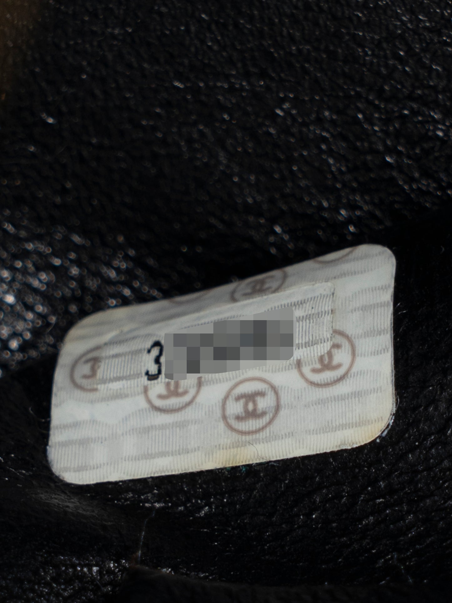 シャネル マドモアゼル チェーンカメラバッグ キャビアスキン ブラック ゴールド金具