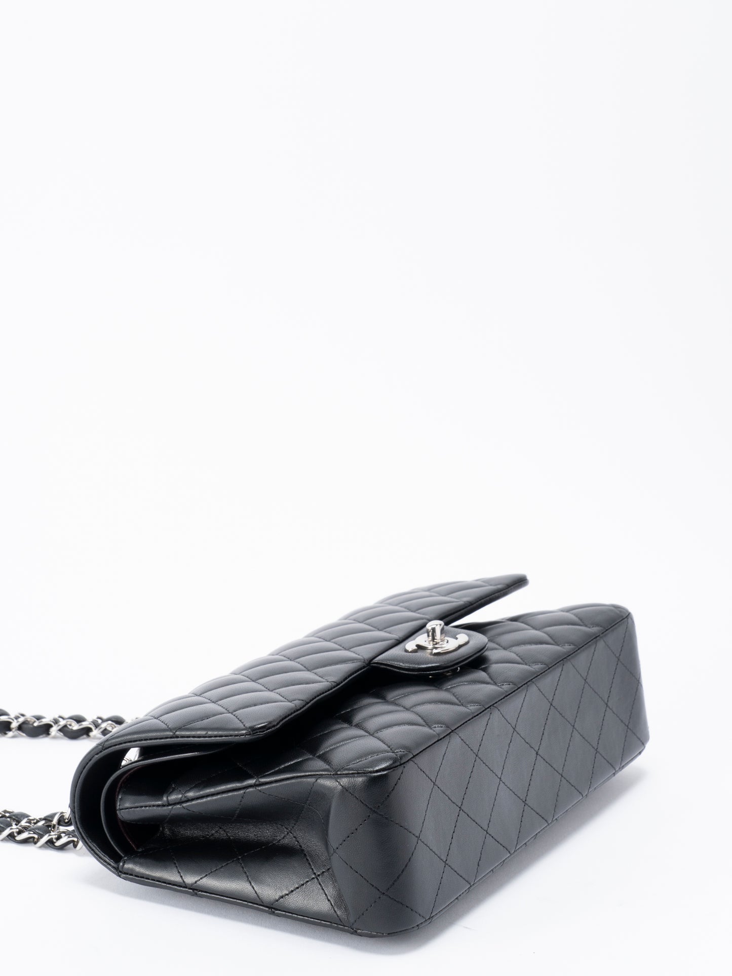 シャネル Wフラップ マトラッセ25 チェーンショルダー バッグ ラムスキン ブラック シルバー金具