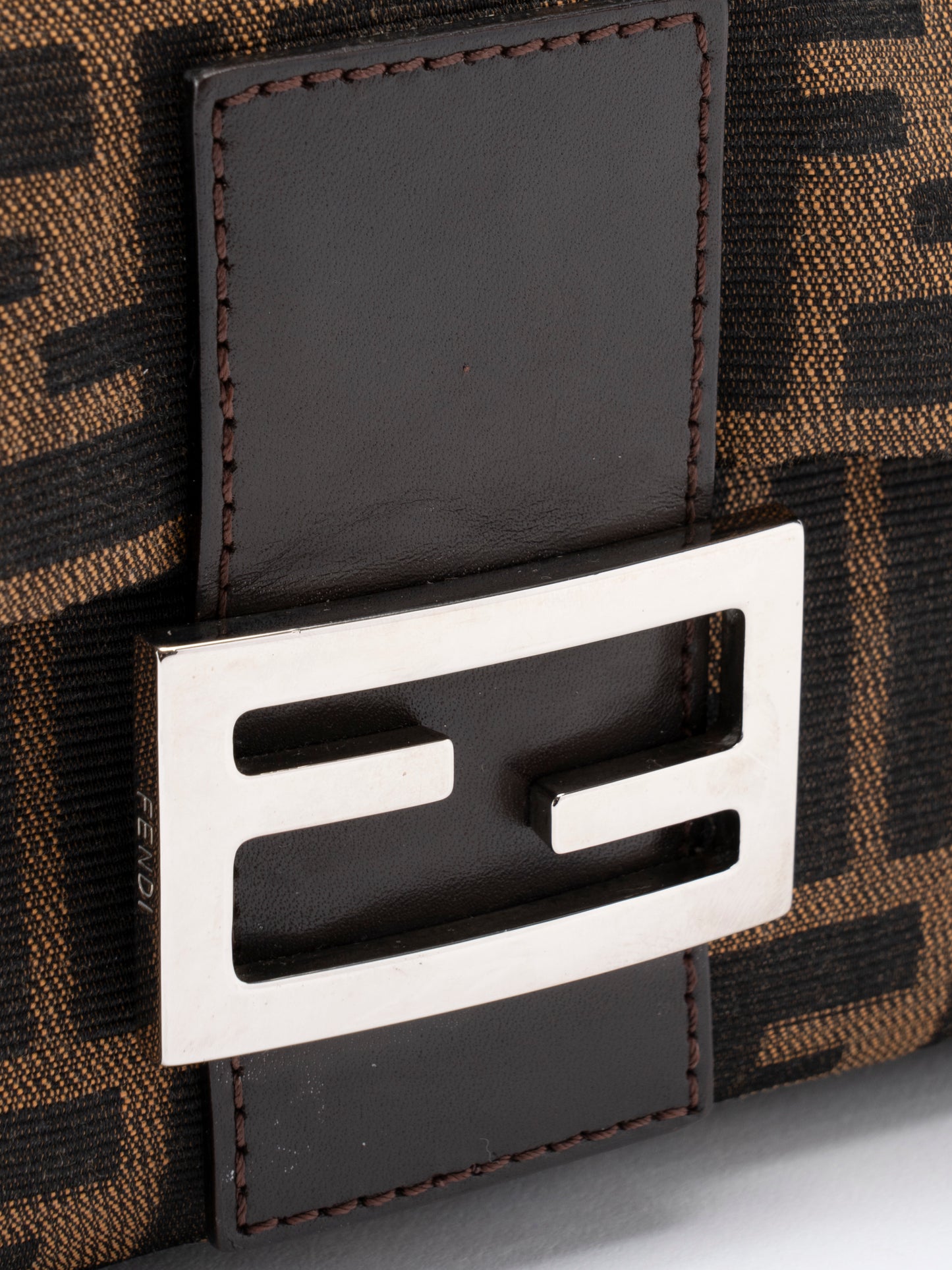 フェンディ ズッカ マンマバケット ショルダーバッグ キャンバス ブラウン シルバー金具