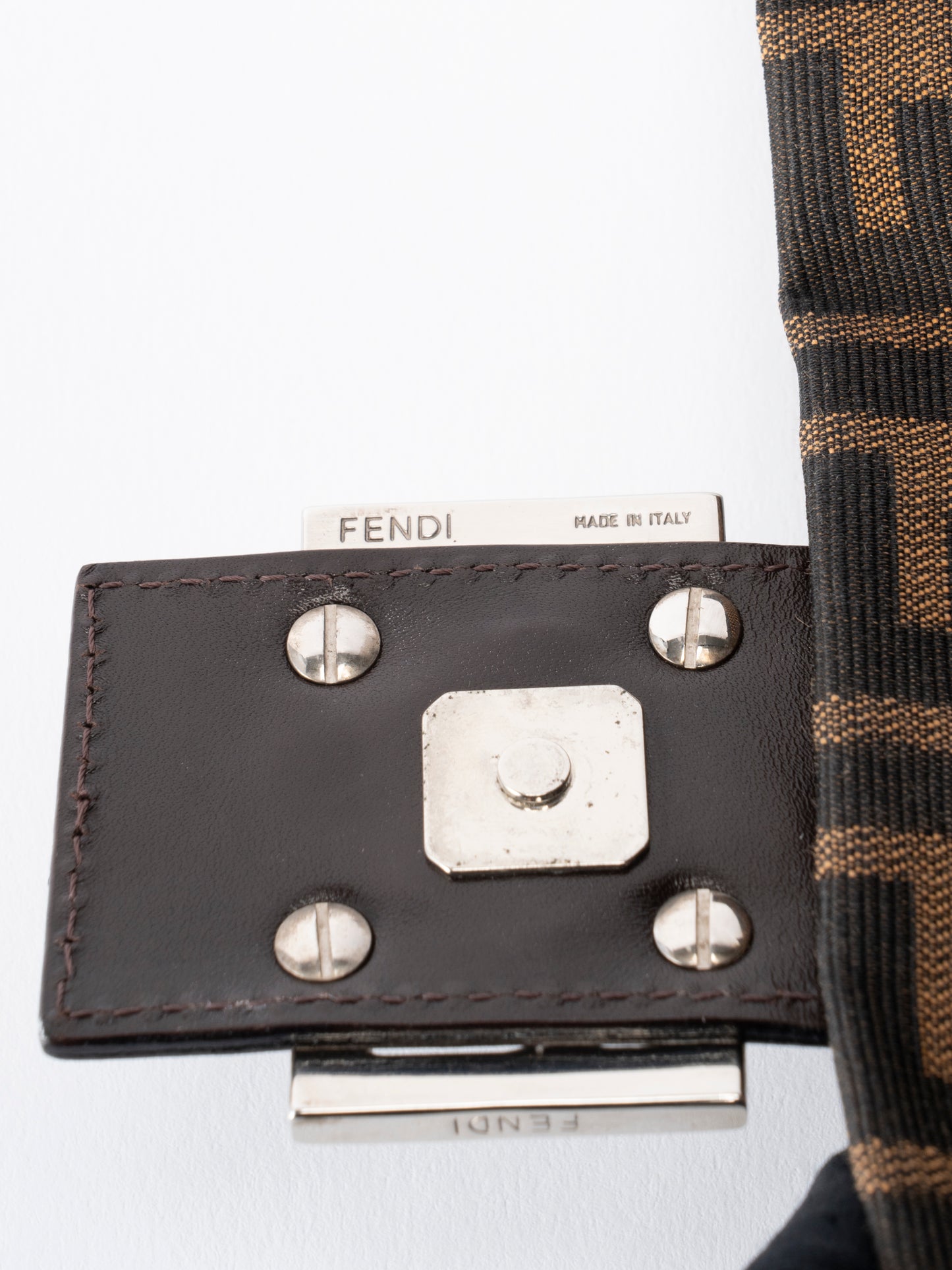 フェンディ ズッカ マンマバケット ショルダーバッグ キャンバス ブラウン シルバー金具