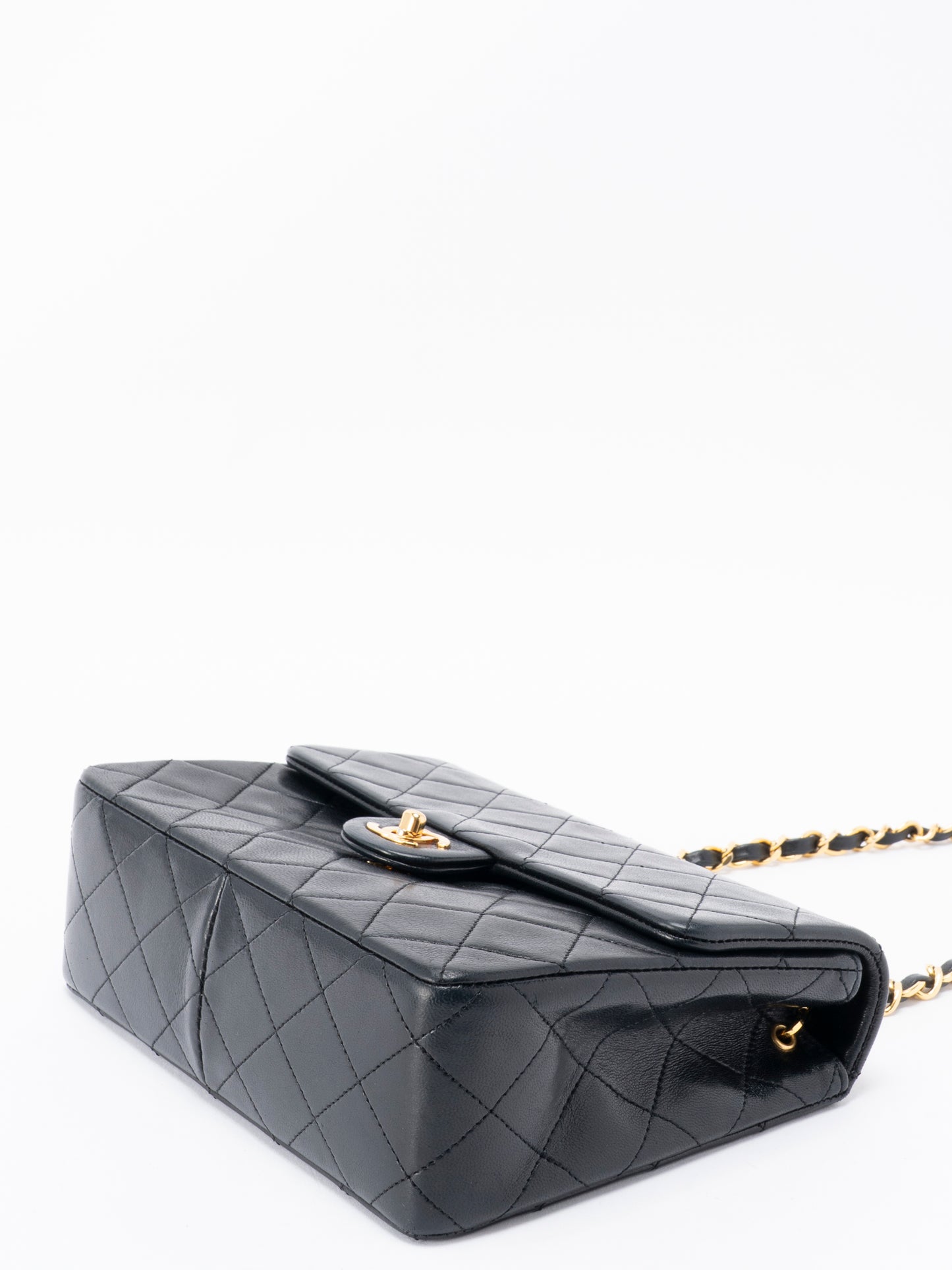 シャネル ミニマトラッセ20 チェーンショルダーバッグ ラムスキン ブラック ゴールド金具