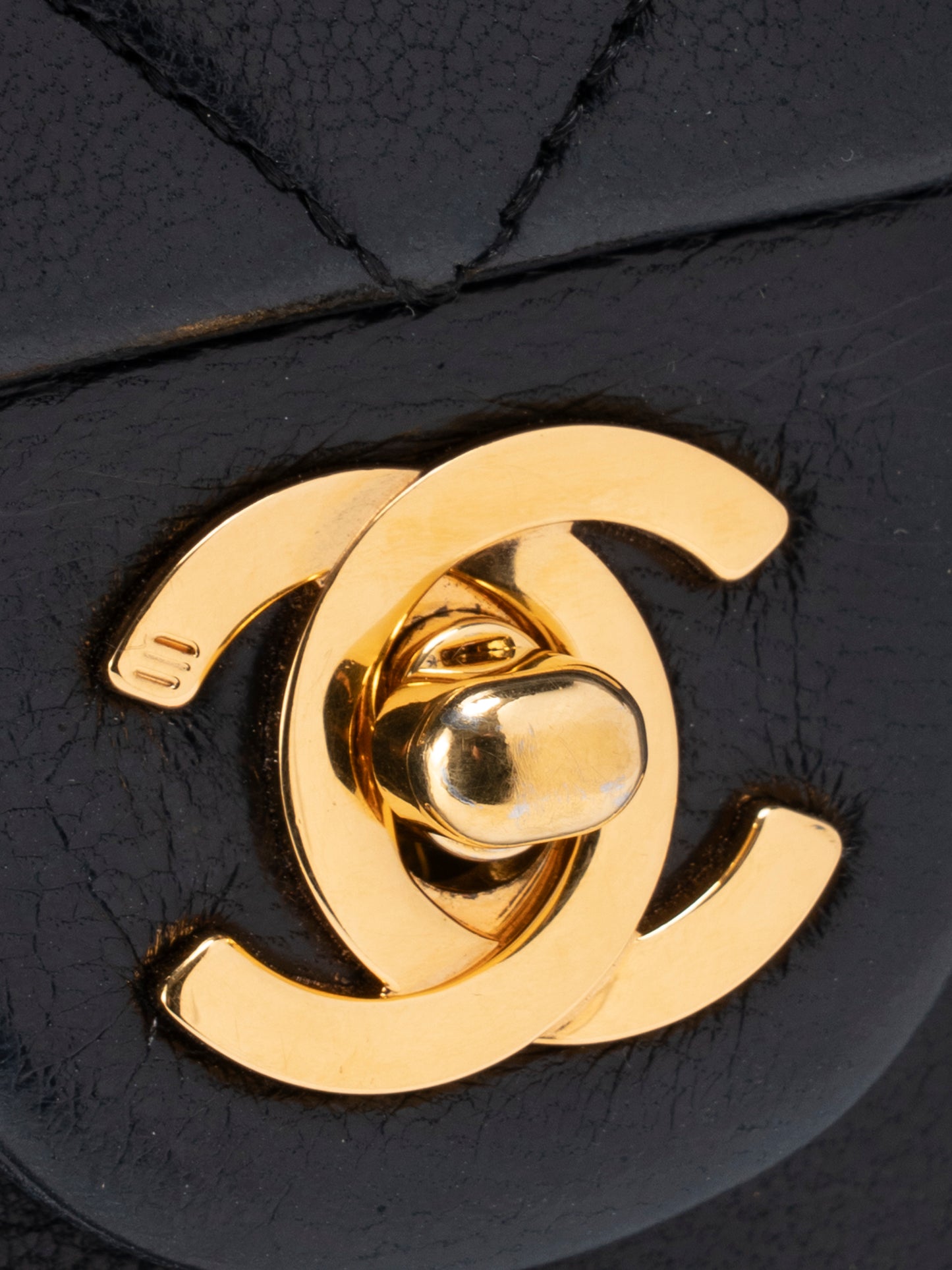 シャネル ミニマトラッセ20 チェーンショルダーバッグ ラムスキン ブラック ゴールド金具