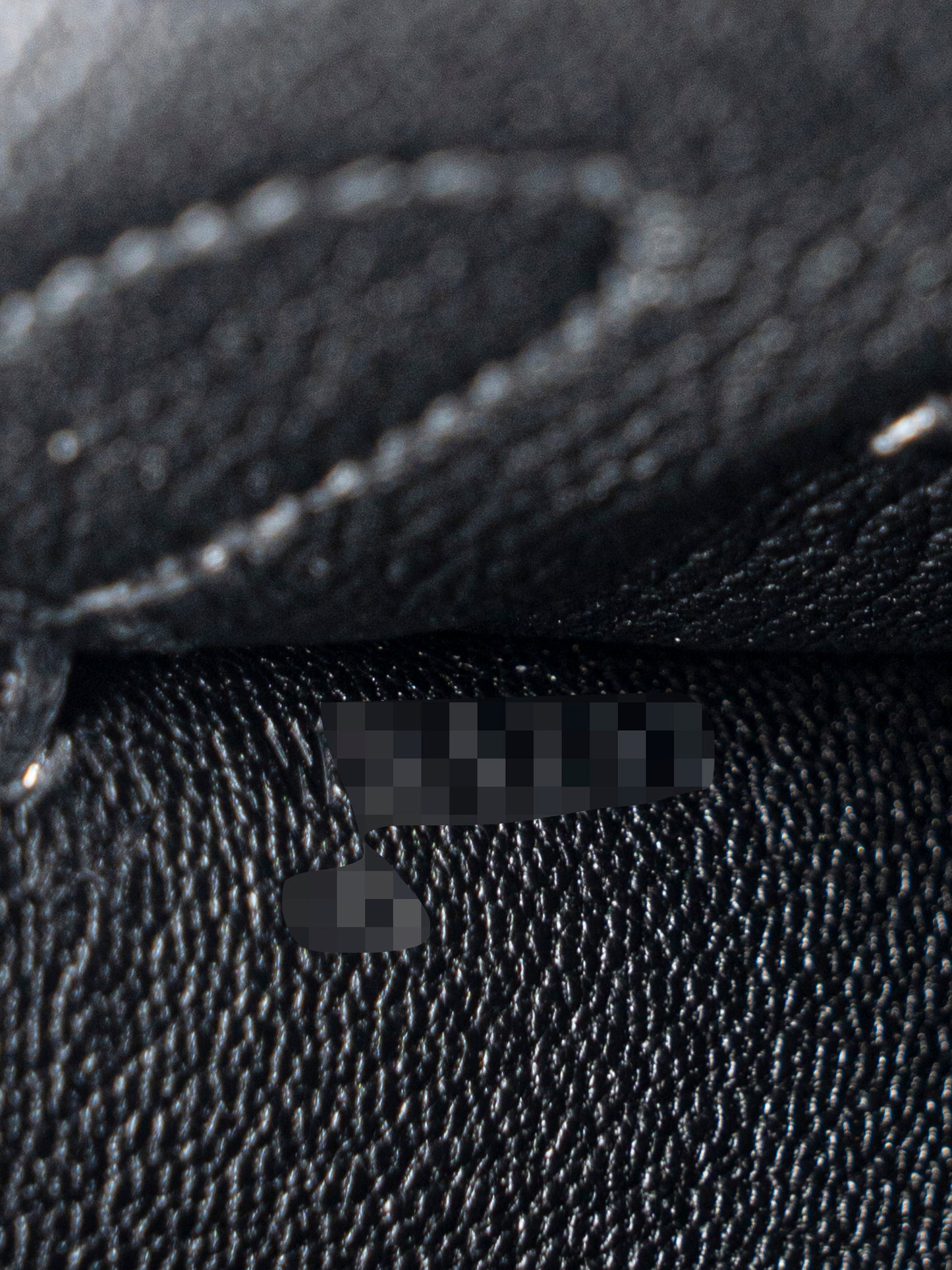 エルメス ジプシエール28 ショルダーバッグ W刻:2024年 トリヨンクレマンス ブラック シルバー金具