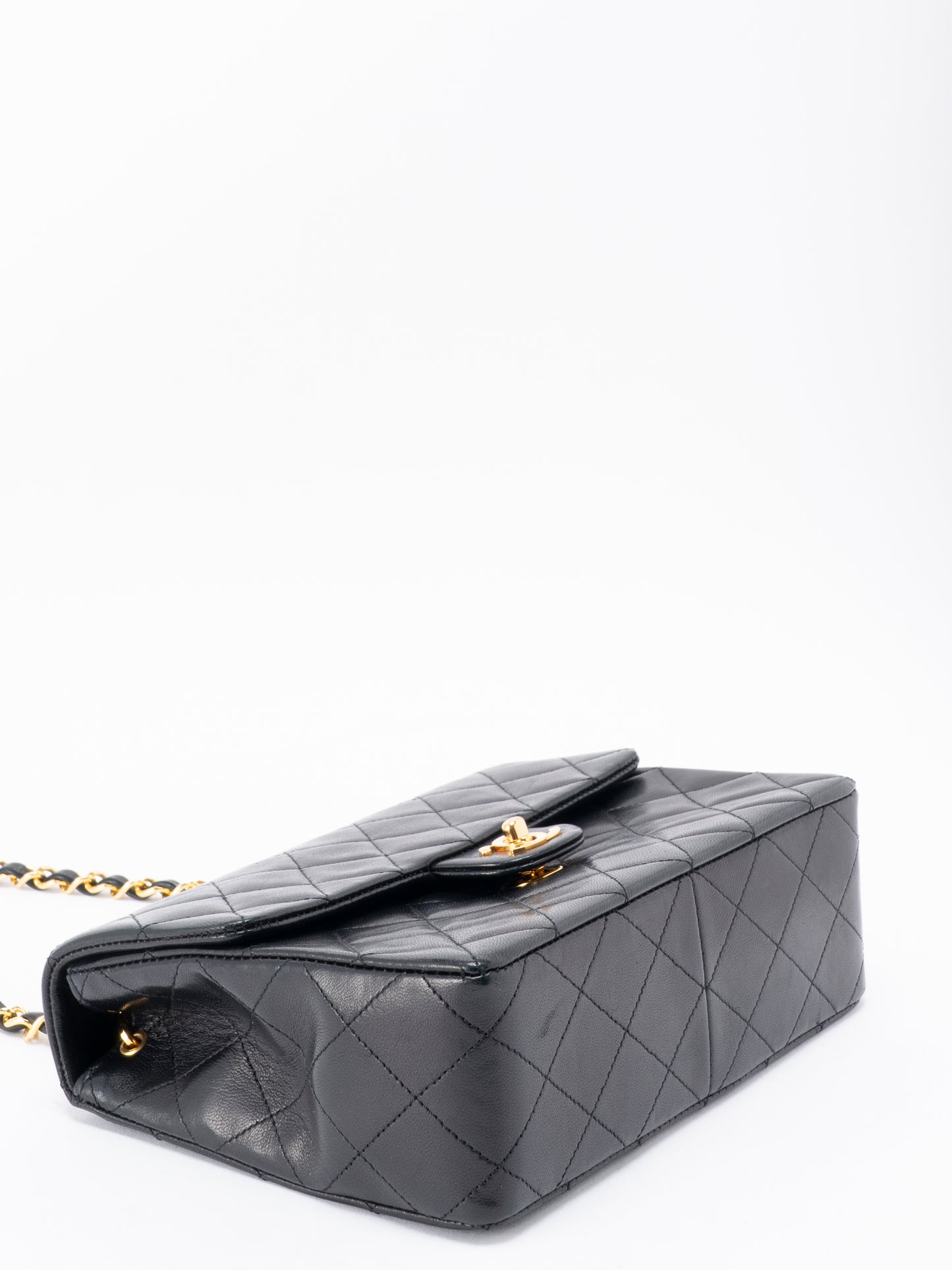 シャネル ミニマトラッセ20 チェーンショルダーバッグ ラムスキン ブラック ゴールド金具