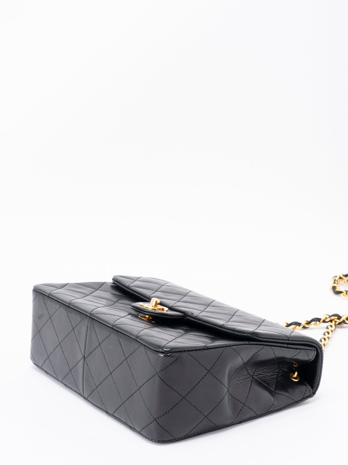 シャネル ミニマトラッセ20 チェーンショルダーバッグ ラムスキン ブラック ゴールド金具
