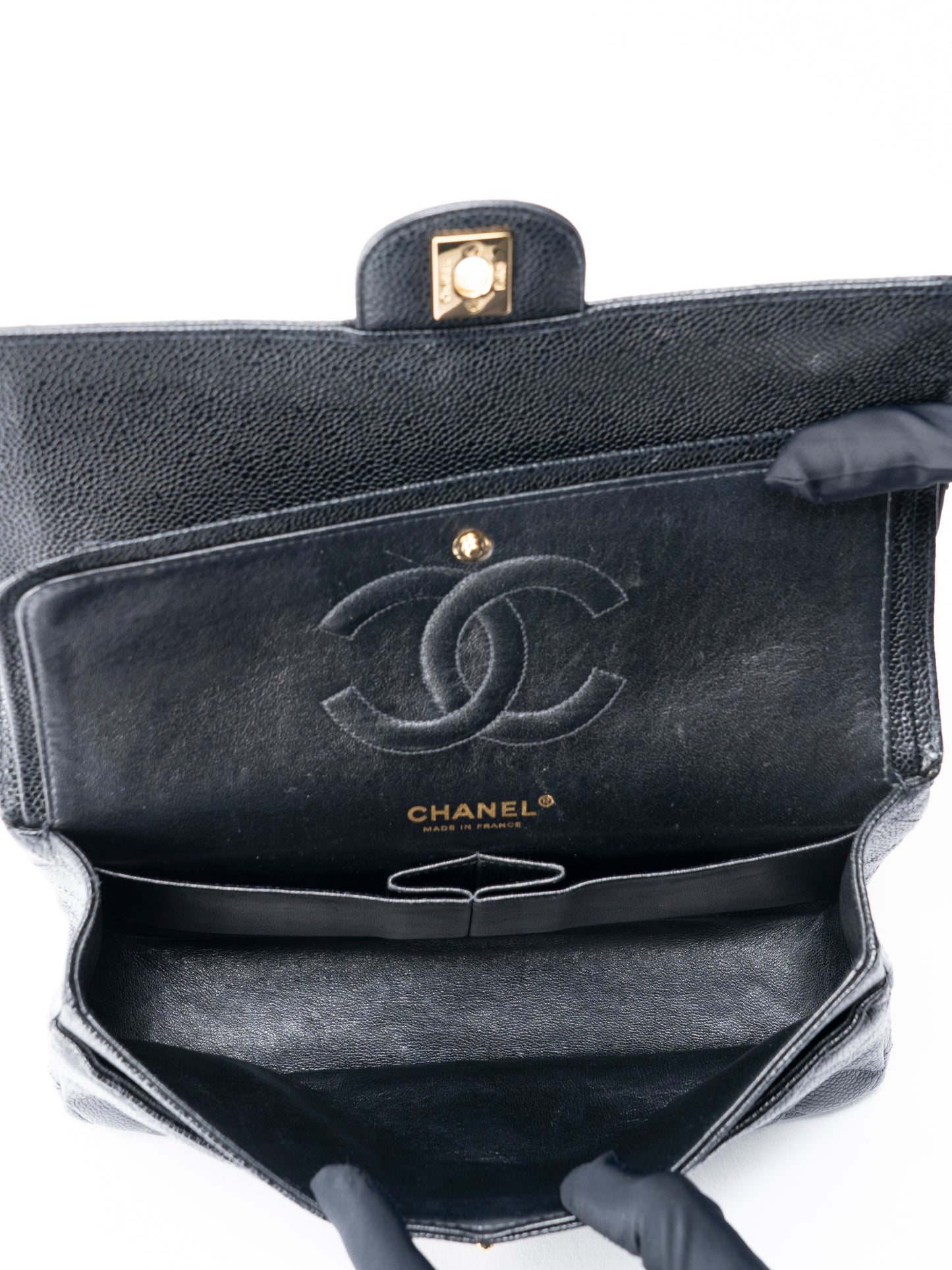 シャネル Wフラップ マトラッセ25 ショルダーチェーンバッグ キャビアスキン ブラック ゴールド金具