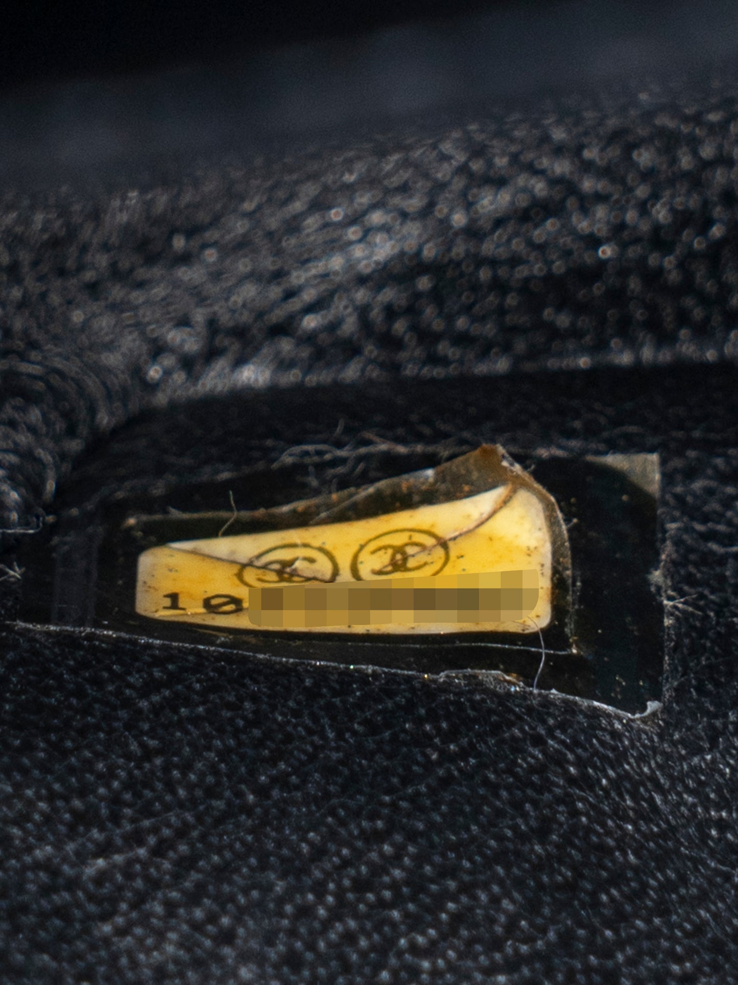 シャネル Wフラップ マトラッセ25 ショルダーチェーンバッグ キャビアスキン ブラック ゴールド金具