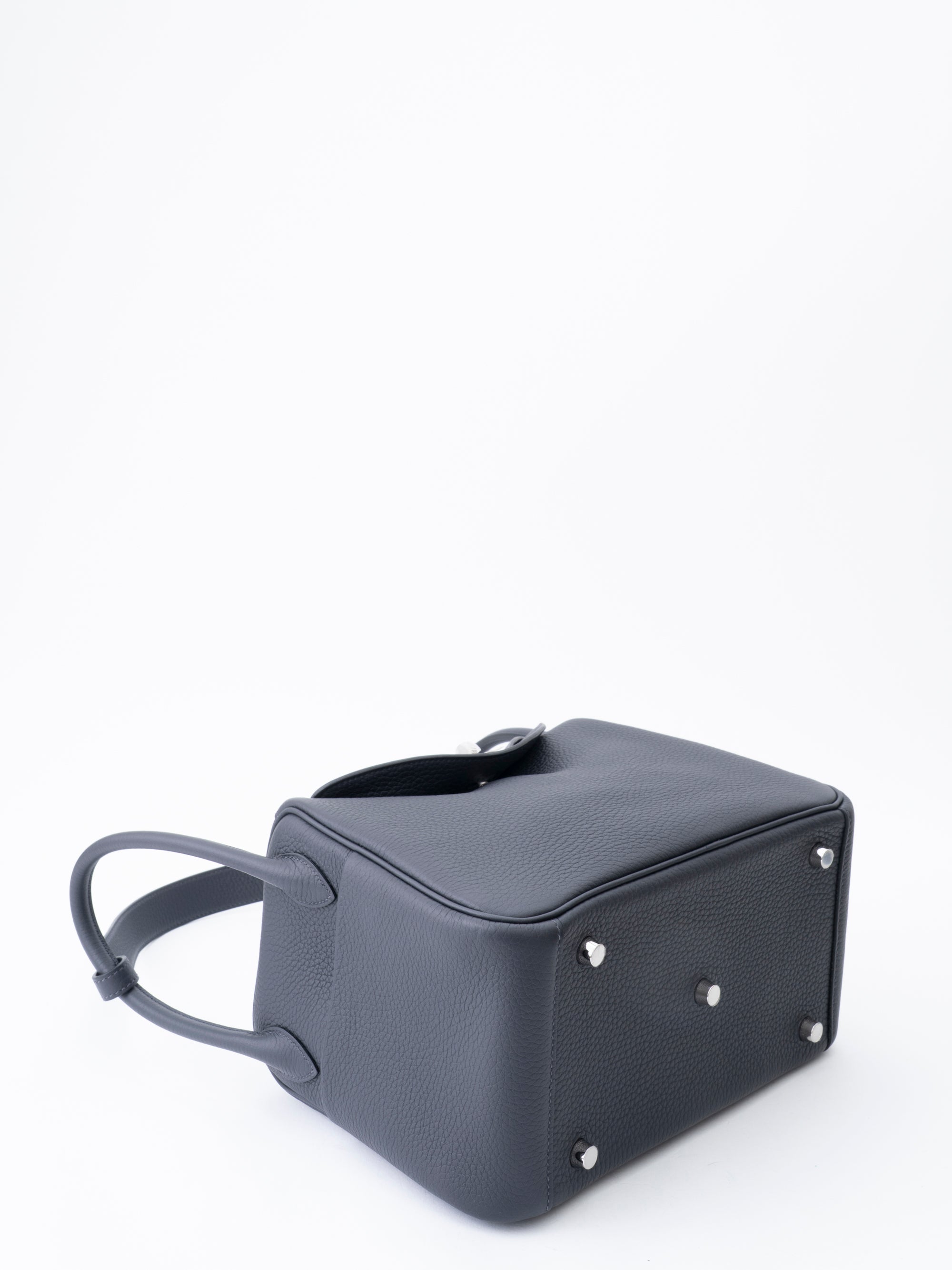 Hermès Lindy 26 Shoulder Bag, Stamp G: 2026, Taurillon Clemence, Caban 3Y, Palladium Hardware, Brand New