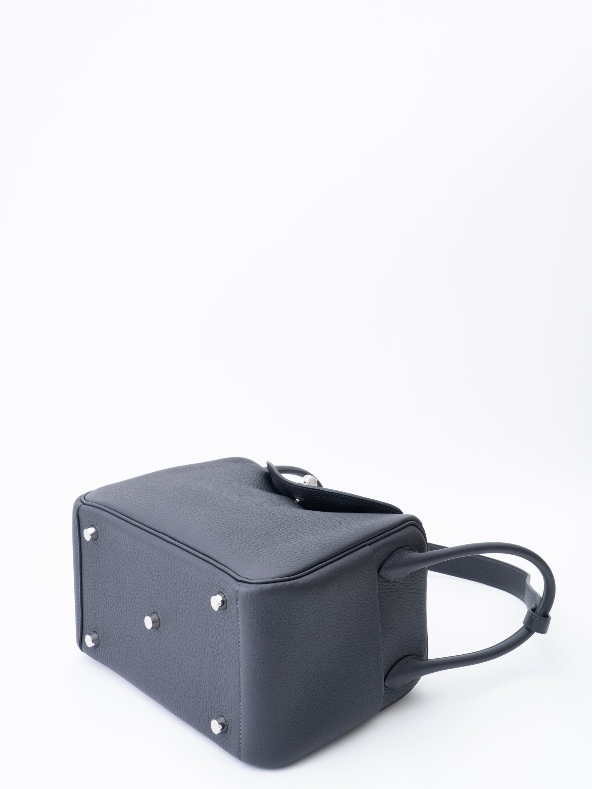 Hermès Lindy 26 Shoulder Bag, Stamp G: 2026, Taurillon Clemence, Caban 3Y, Palladium Hardware, Brand New
