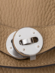 Hermès Lindy 26 Shoulder Bag, Stamp G: 2026, Taurillon Clemence, Dune 2D, Gold Hardware, New