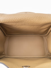 Hermès Lindy 26 Shoulder Bag, Stamp G: 2026, Taurillon Clemence, Dune 2D, Gold Hardware, New