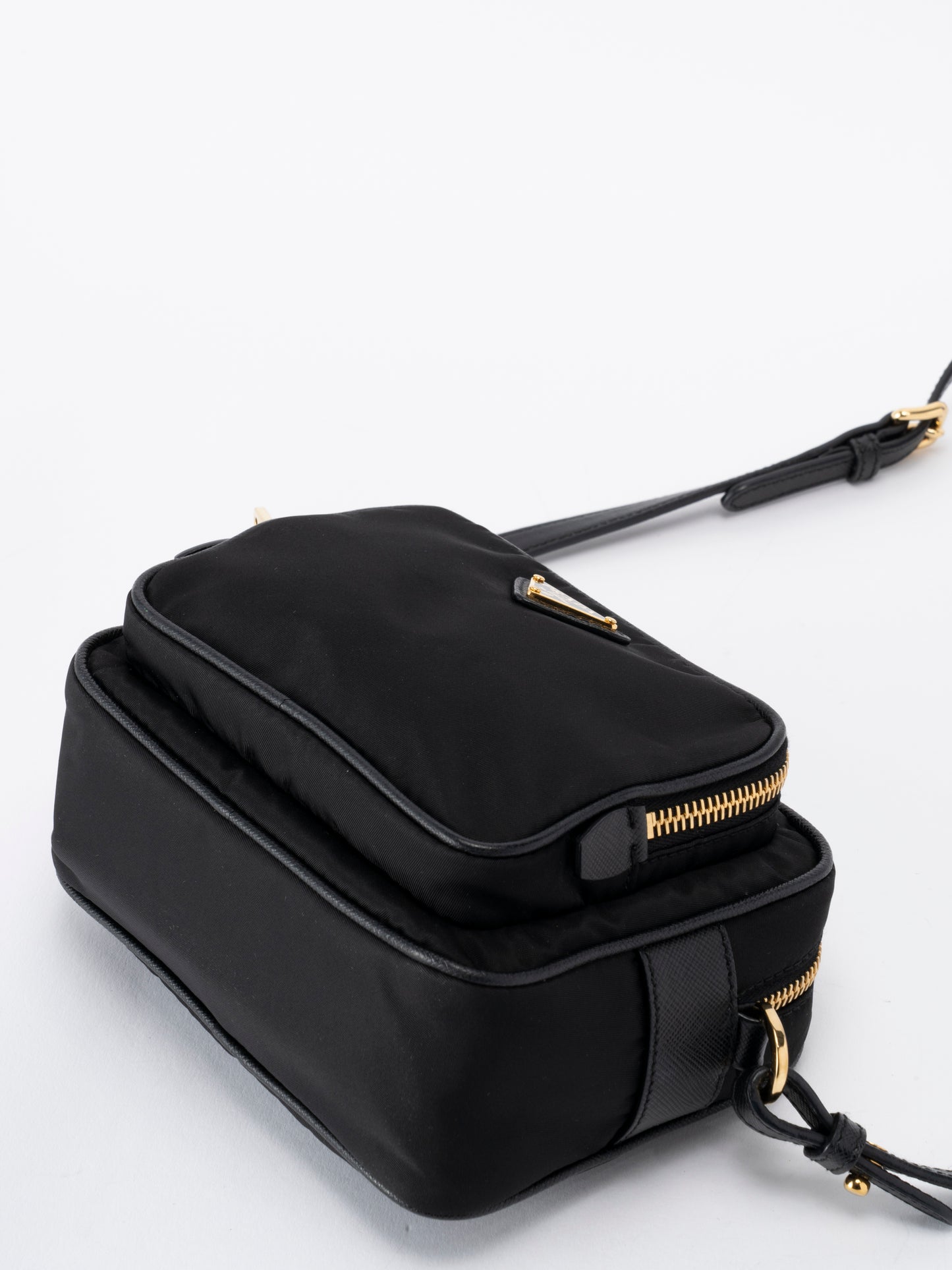 プラダ ミニショルダーバッグ ナイロン ブラック ゴールド金具