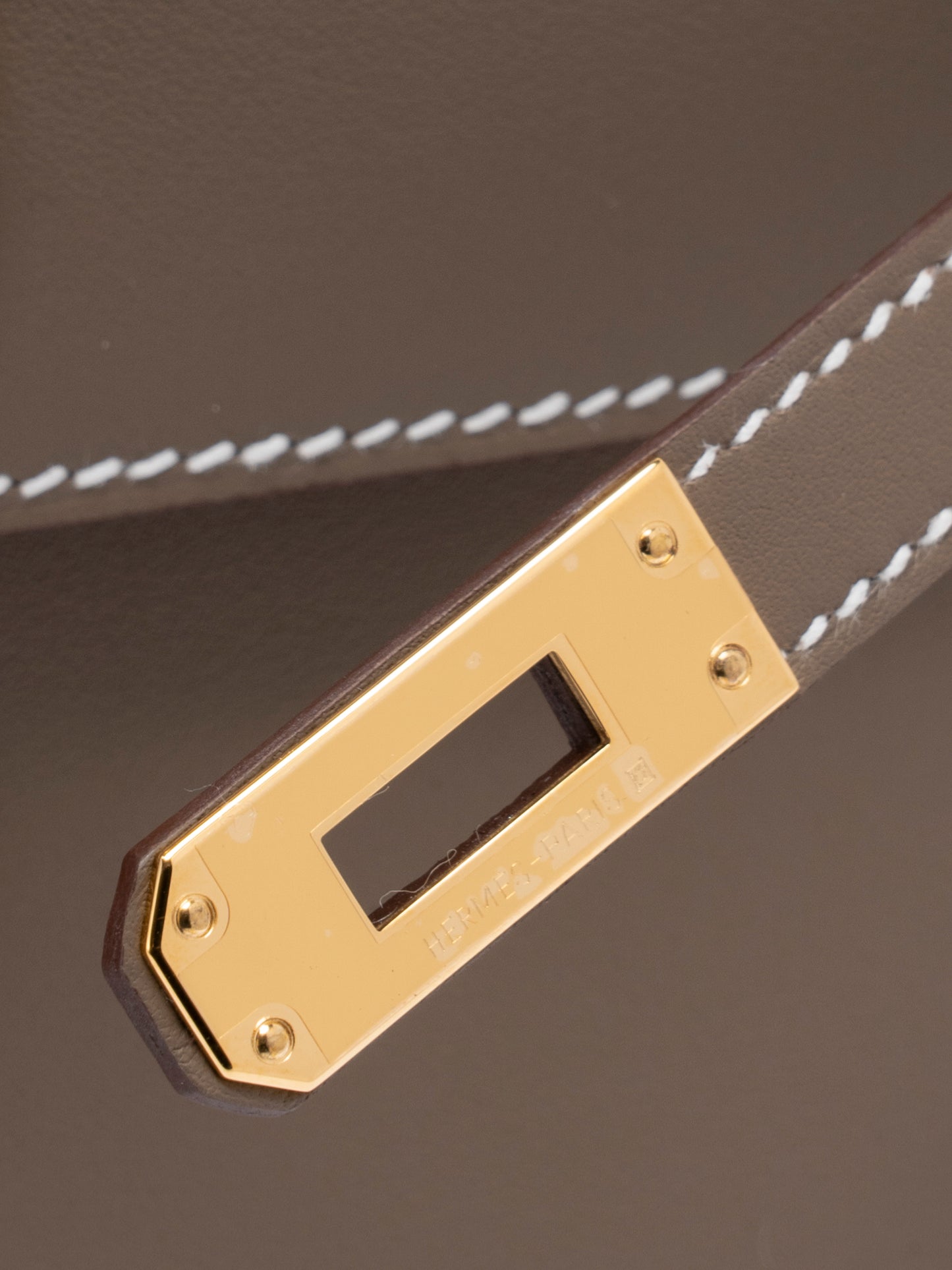 エルメス ポシェットケリー ハンドバッグ G刻:2026年 スイフト エトゥープ ゴールド金具 新品