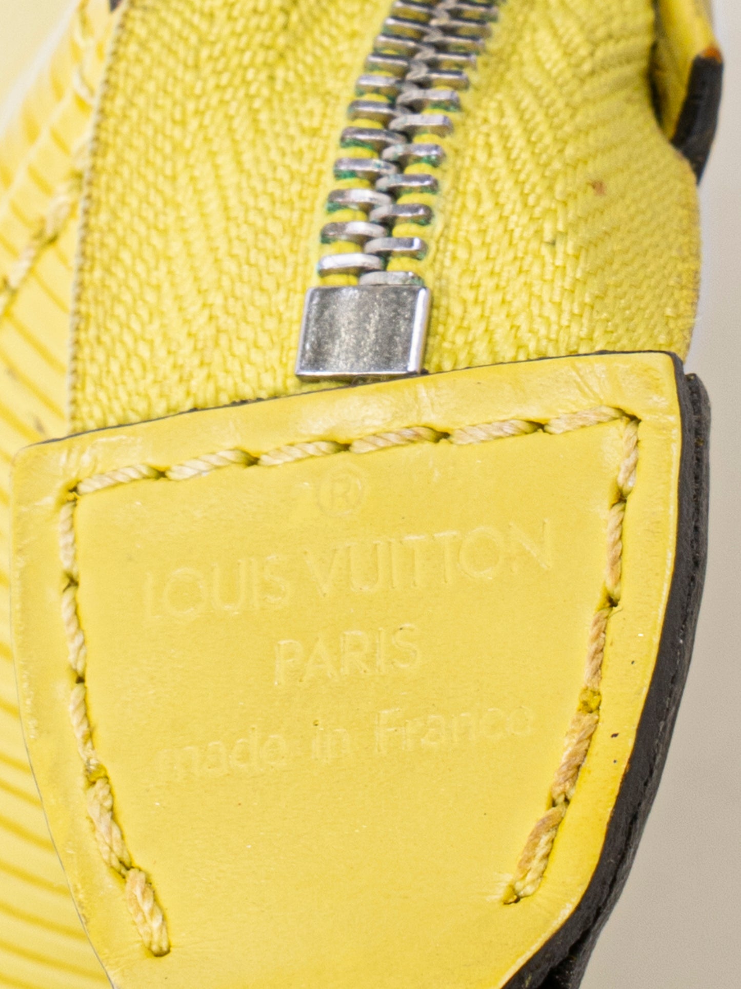 ルイ・ヴィトン M52944 ポシェットアクセソワール アクセサリーポーチ エピ イエロー シルバー金具