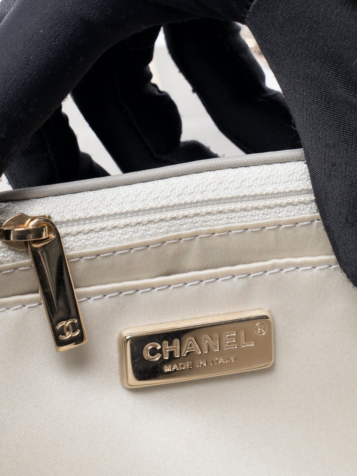 シャネル ココマーク フラップチェーンショルダーバッグ スパンコール ゴールド×ホワイト ゴールド金具