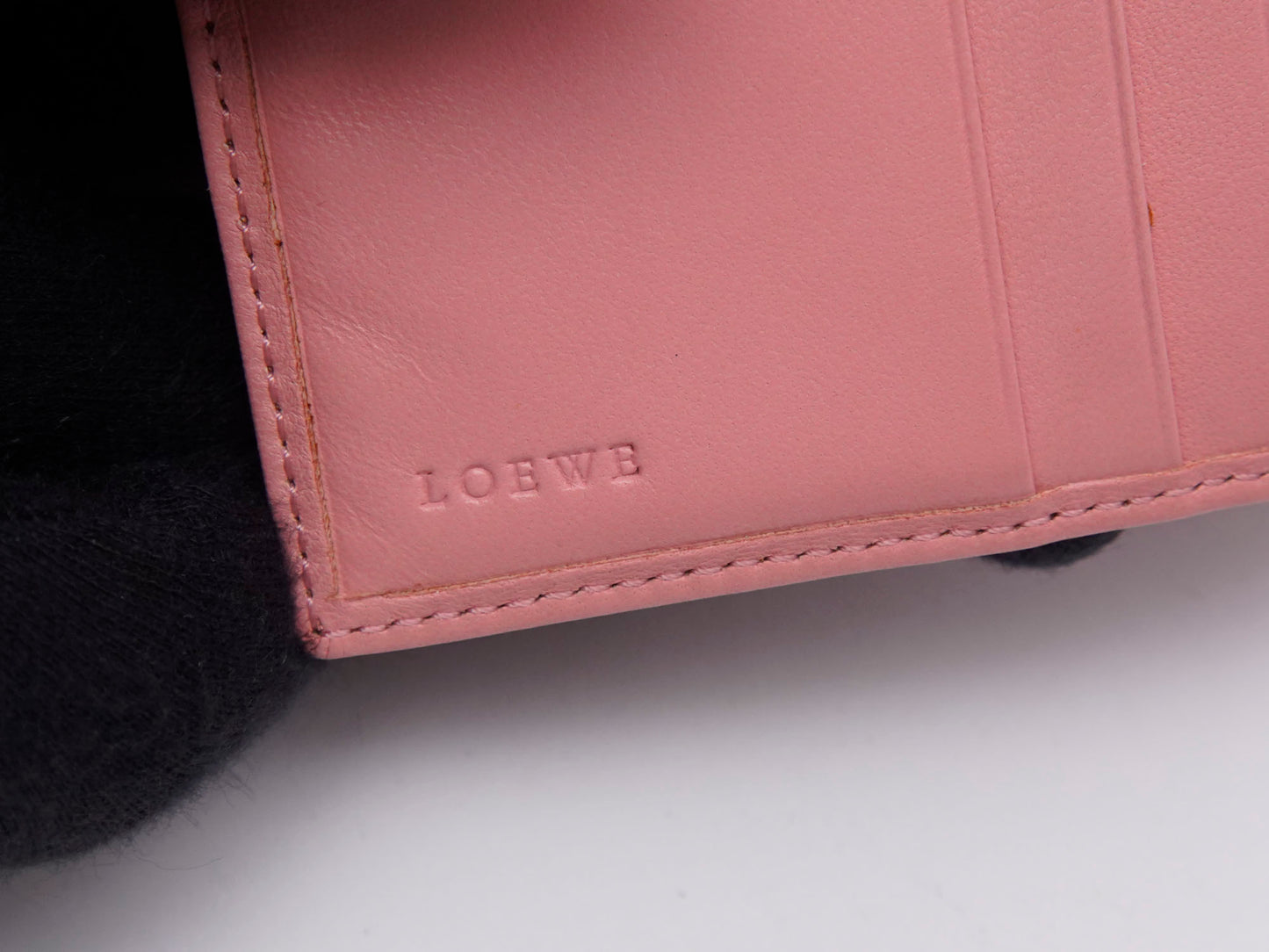 ロエベ LOEWE ロゴ 二つ折り財布 レザー ピンク