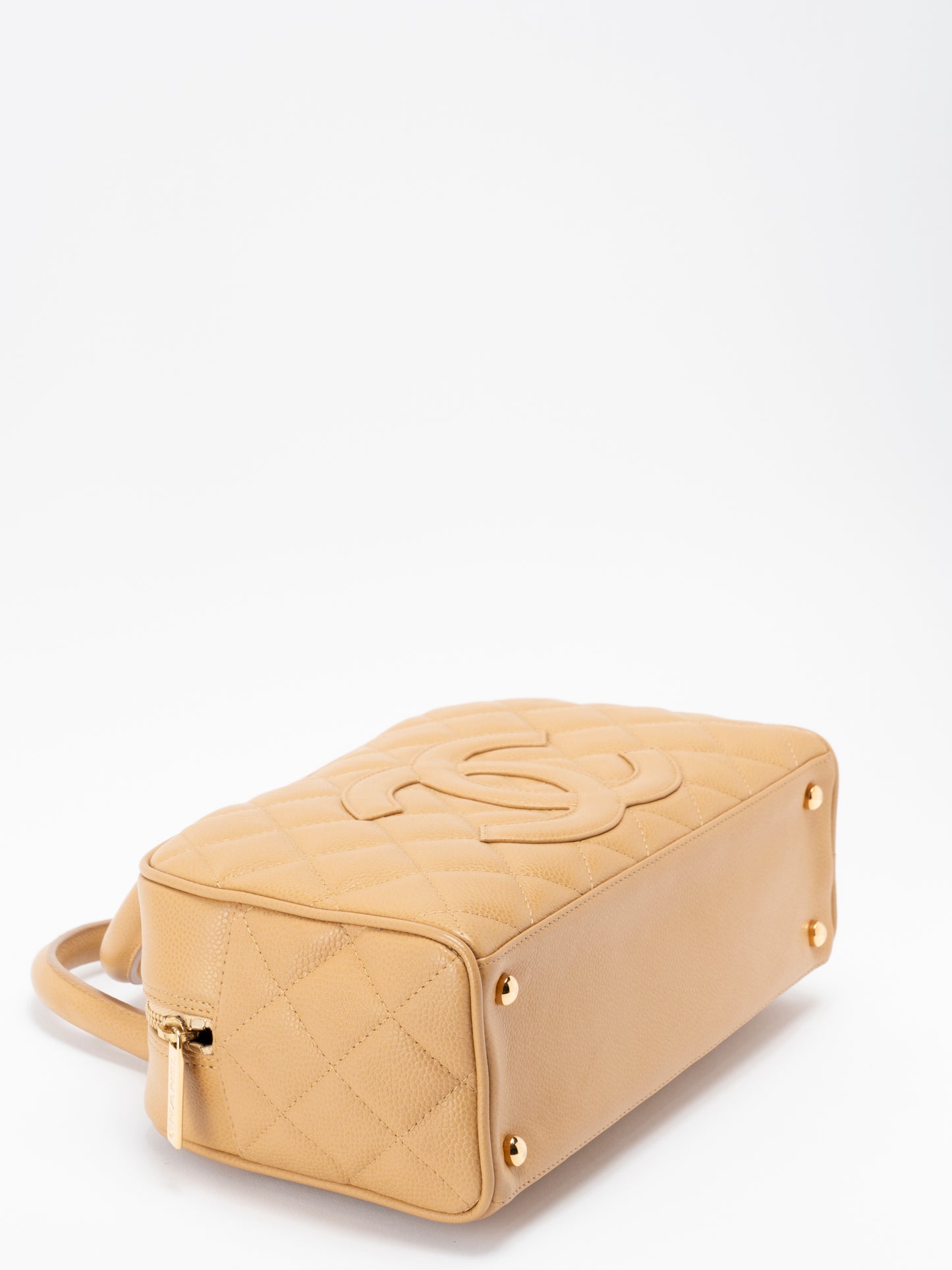 シャネル マトラッセ ハンドバッグ キャビアスキン ベージュ ゴールド金具