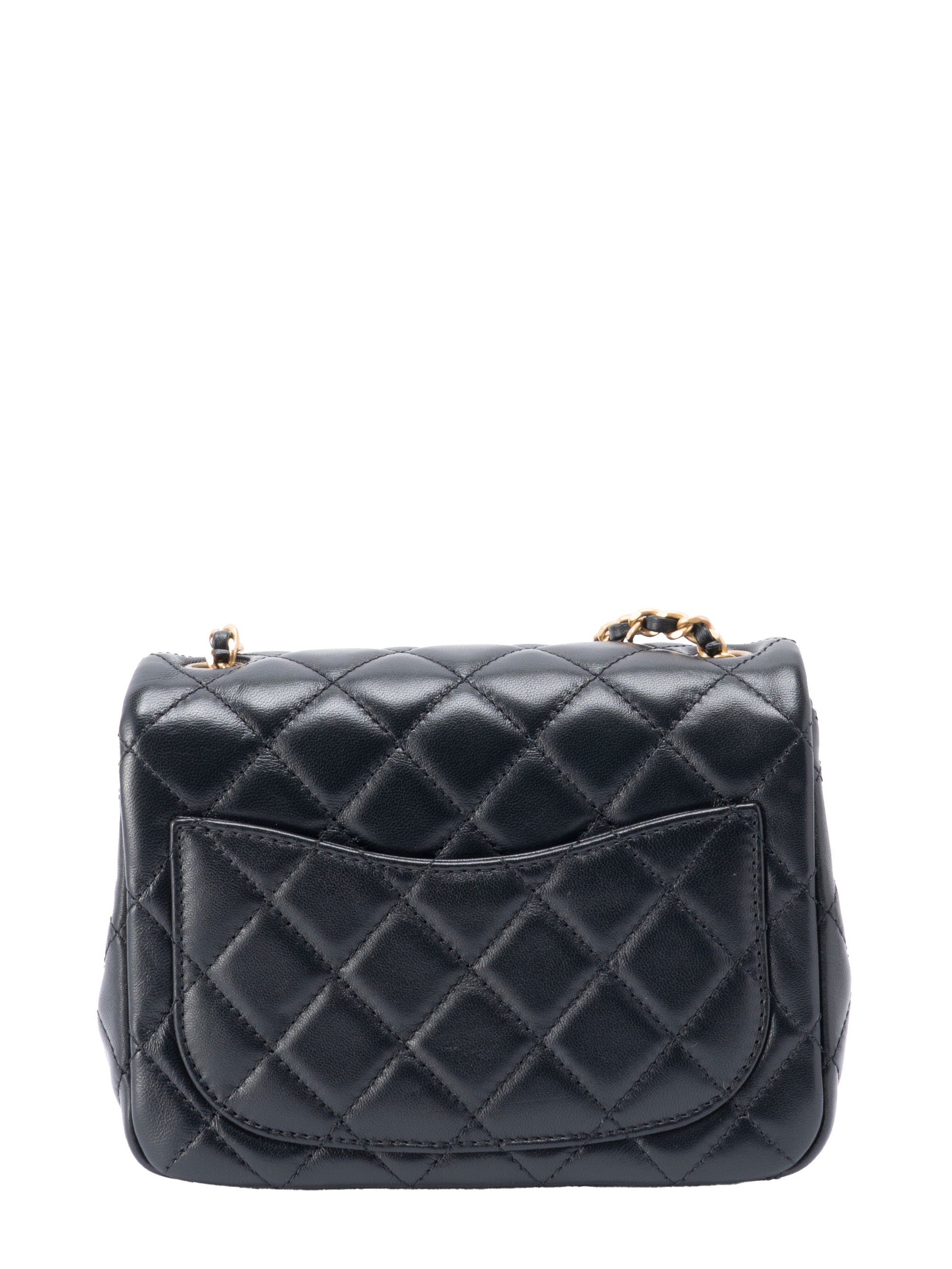 CHANELのプレートネックレス CHANEL（シャネル） ロゴ プレート ネックレス GP ゴールド