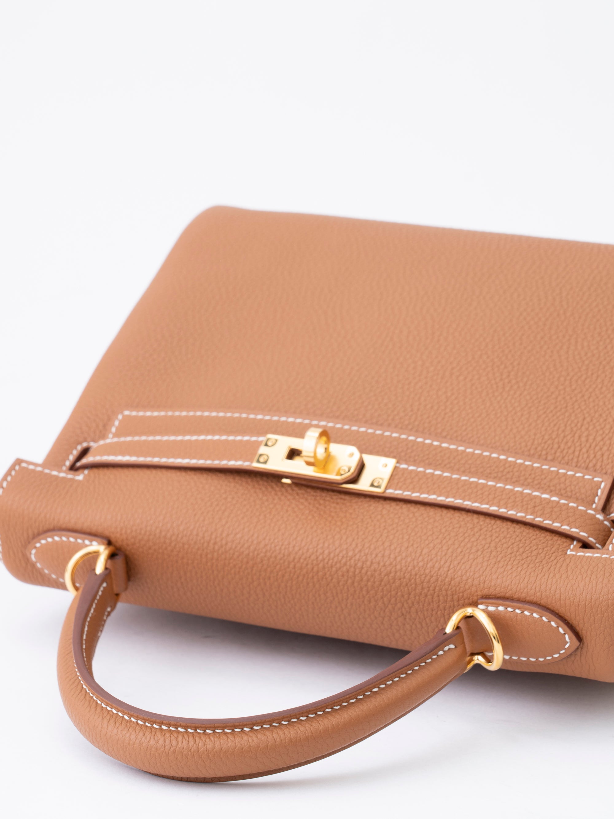 Hermès Kelly 25 Handbag, Interior Stitched, G Stamp: 2026, Togo Gold 37, Gold Hardware, New