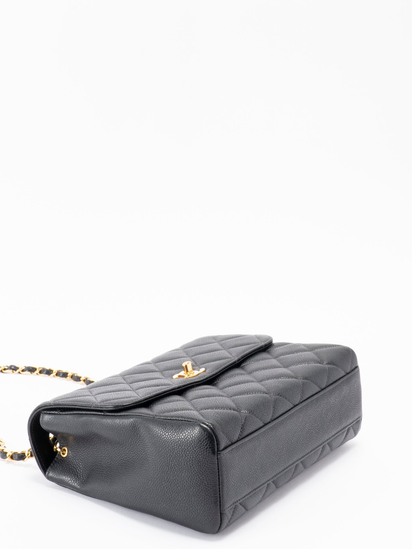 シャネル マトラッセ チェーンショルダーバッグ キャビアスキン ブラック ゴールド金具