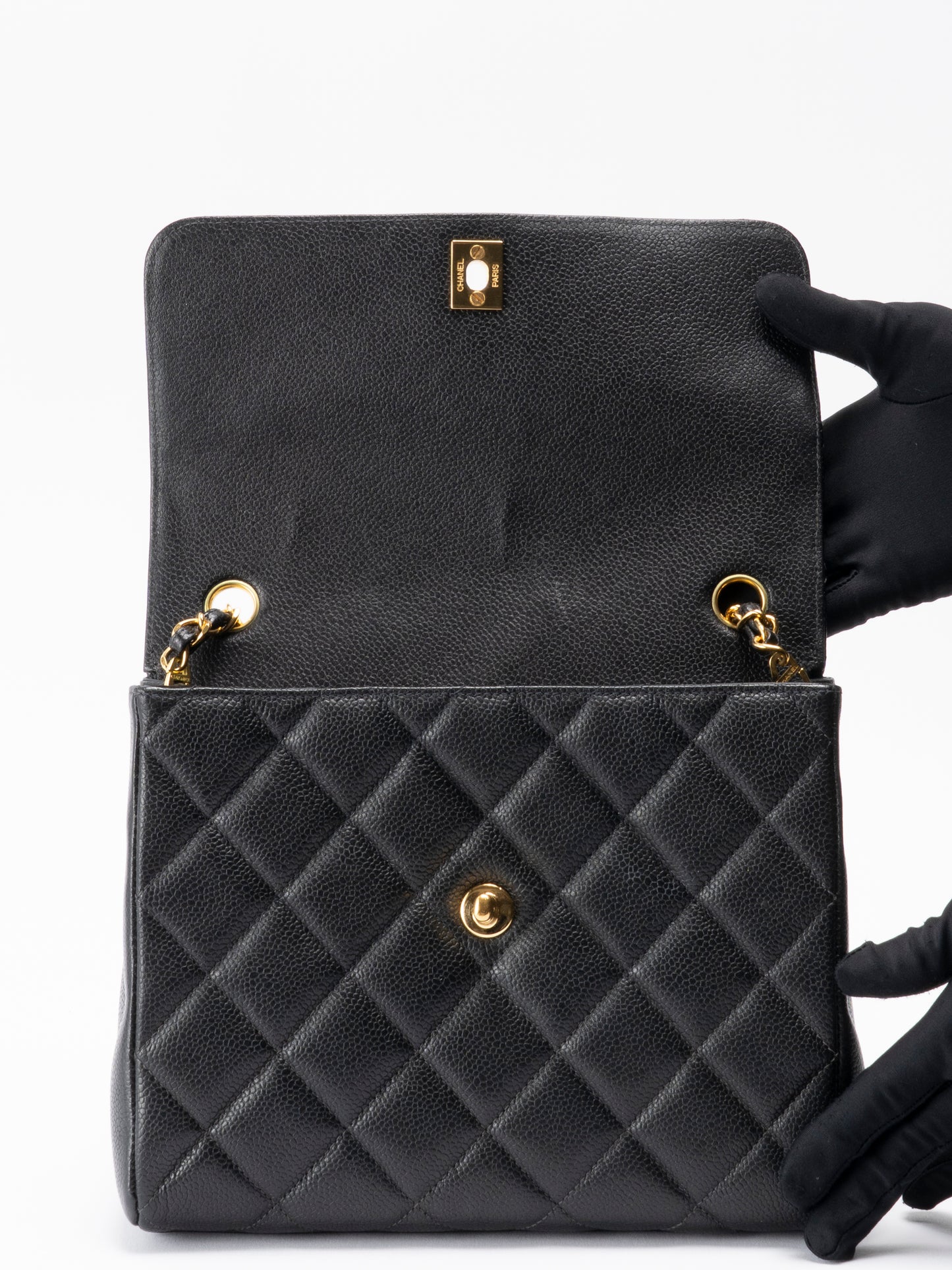 シャネル マトラッセ チェーンショルダーバッグ キャビアスキン ブラック ゴールド金具