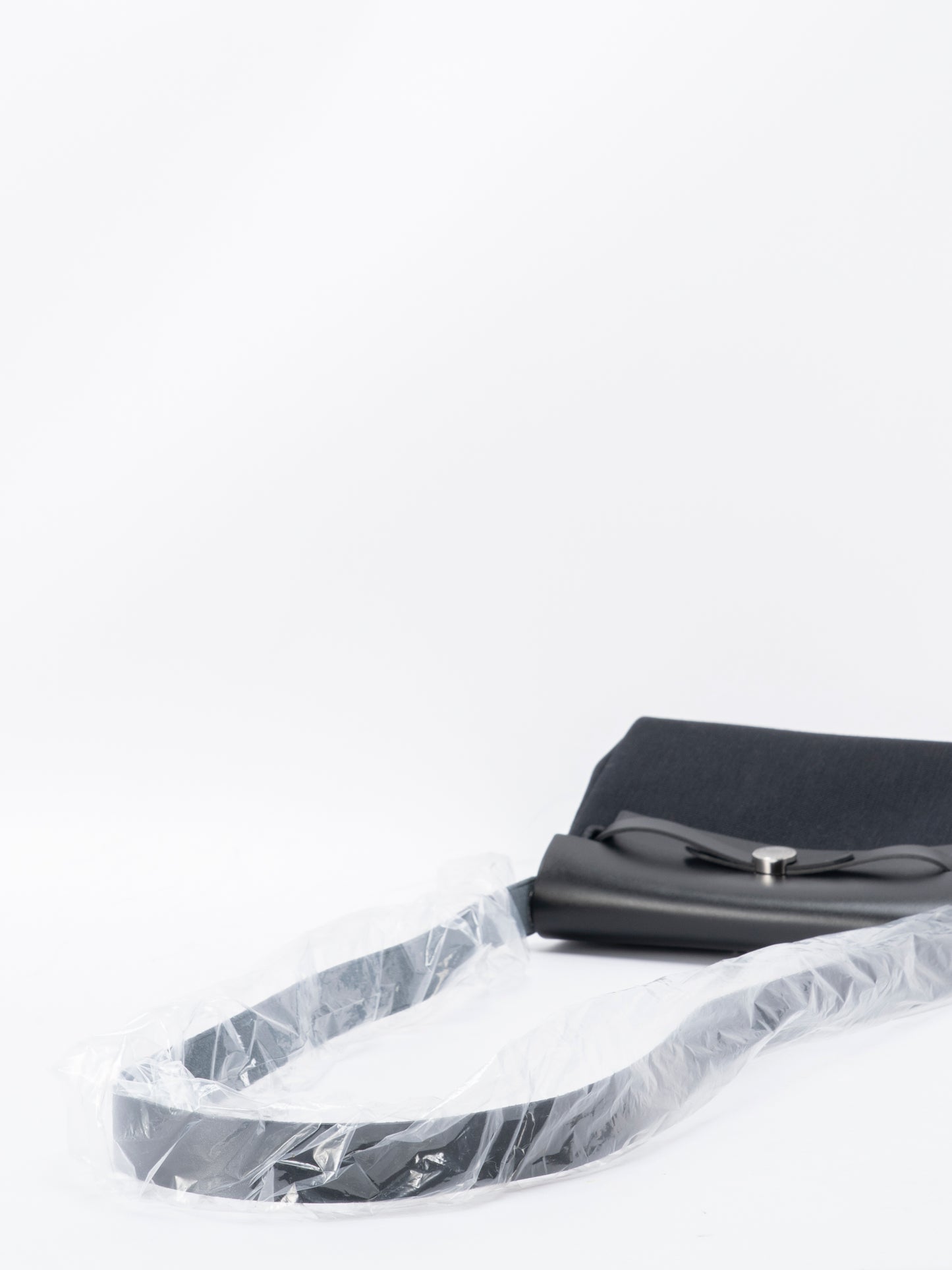 エルメス エールバッグジップ20 ショルダーバッグ K刻:2025年トワルミリタリー ブラック89 新品