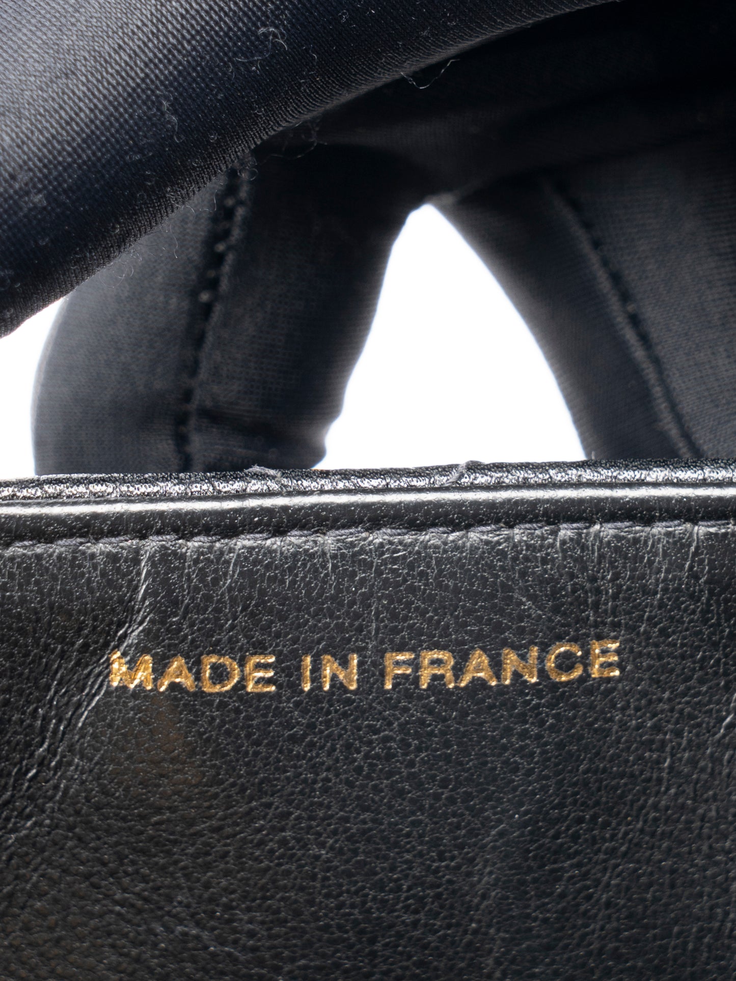 シャネル マトラッセ チェーンショルダーバッグ キャビアスキン ブラック ゴールド金具