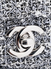 シャネル Wフラップ マトラッセ25 シリアルプレート チェーンショルダーバッグ ツイード グレー×ブラック×ホワイト シルバー金具