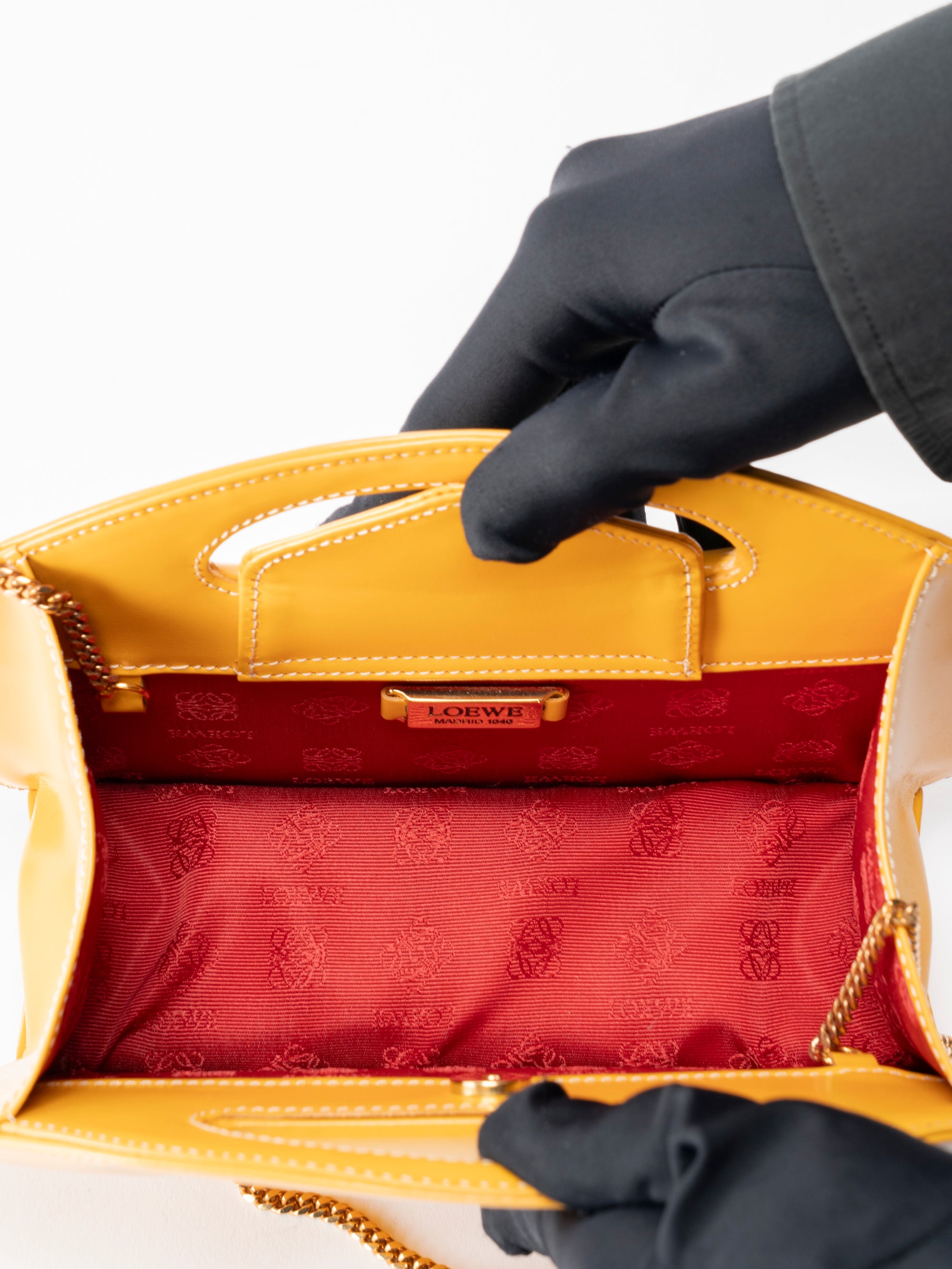 【希少品】✨極美品✨☘️LOEWE☘️✨ハンドバッグ✨アナグラム✨ゴールド金具✨ 楽天市場】【バッグ】LOEWE ロエベ ロゴ アナグラム